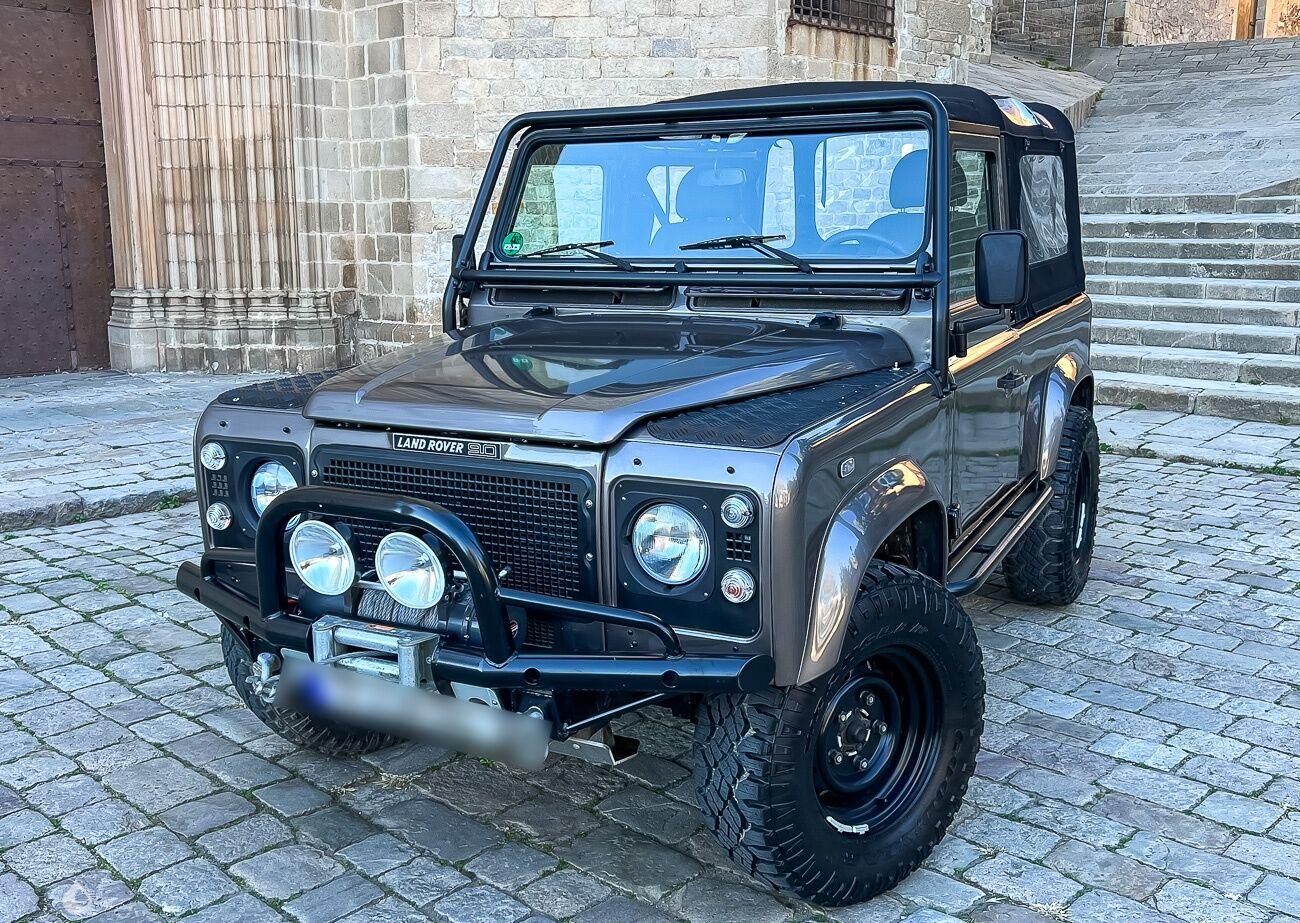 Land Rover Defender 1999 – Series I / II / III à vendre – 4×4 légendaire