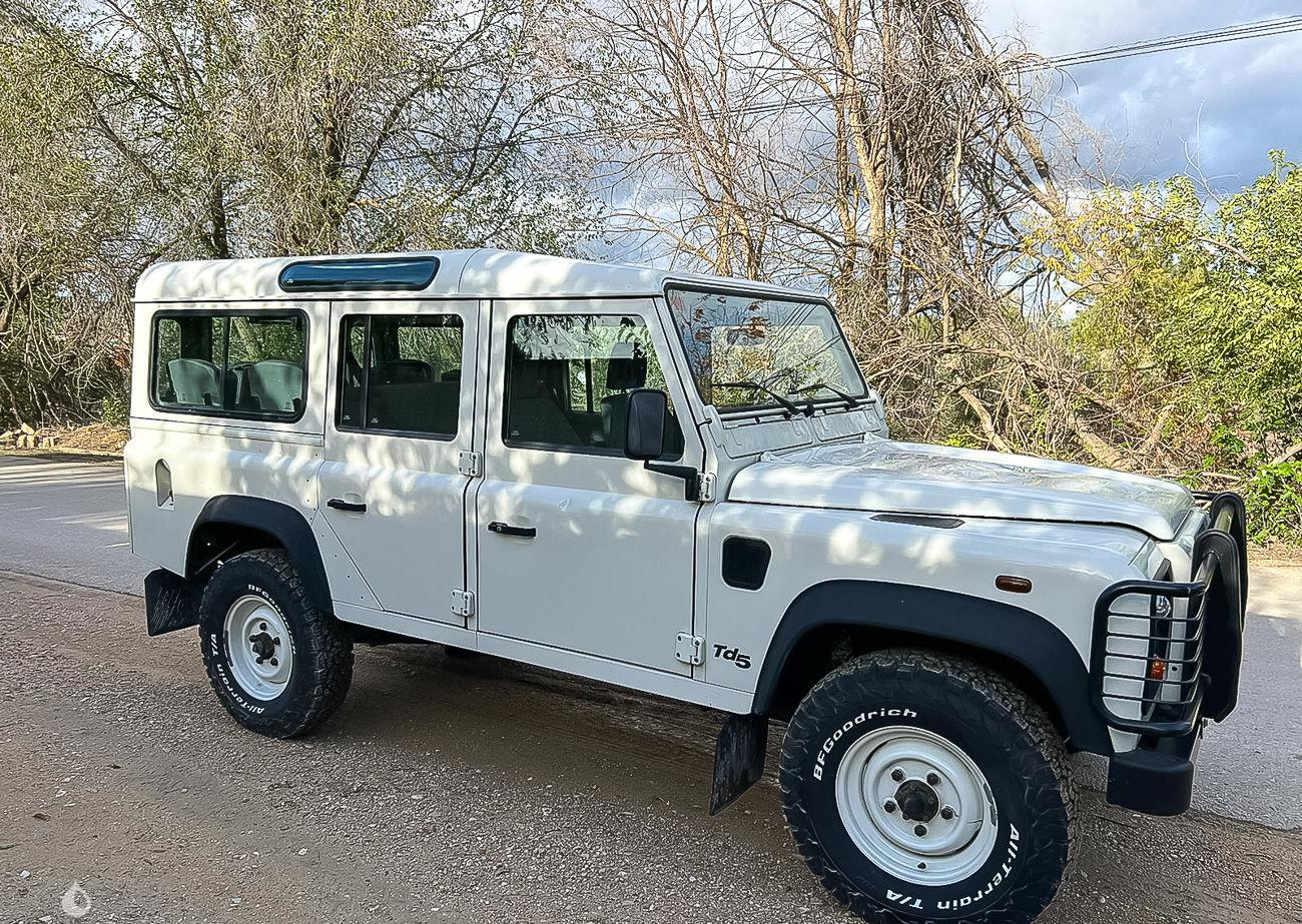 2002 Land Rover Defender Series I / II / III for Sale – Legendary Off-Road Icon