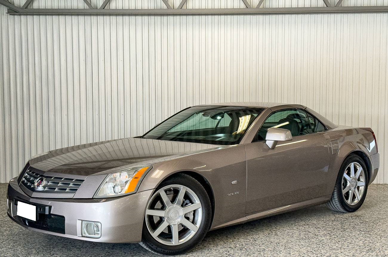 2005 Cadillac XLR for Sale – Luxury American V8 Roadster