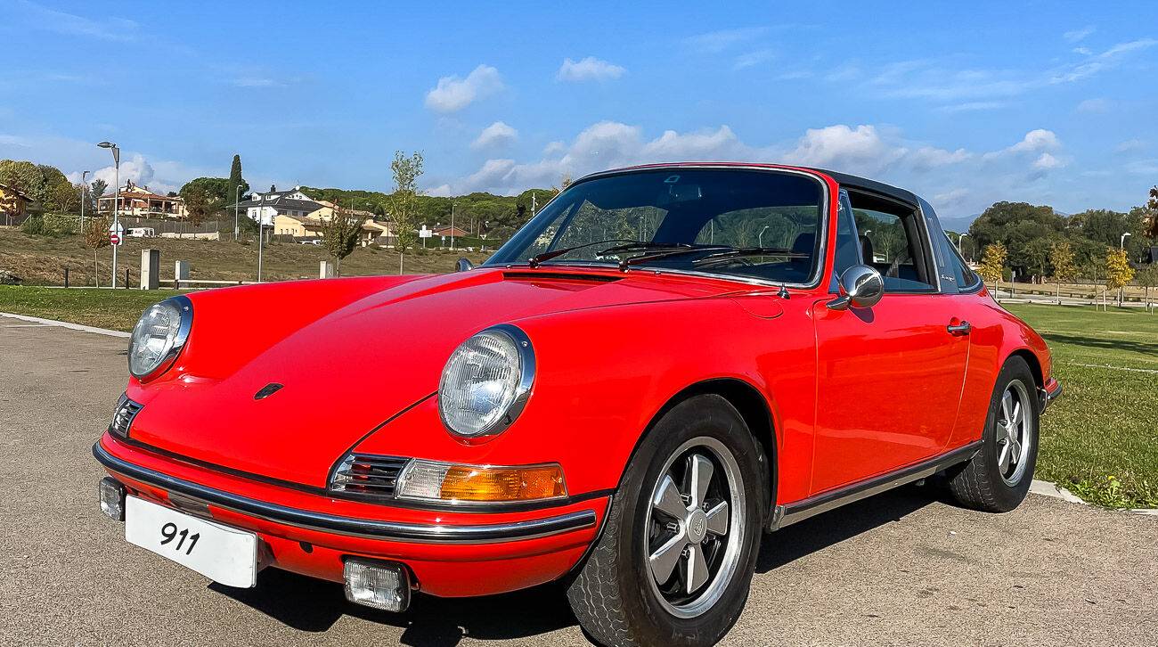 1971 Porsche 911 Classic (901) for Sale – Iconic Air-Cooled Legend