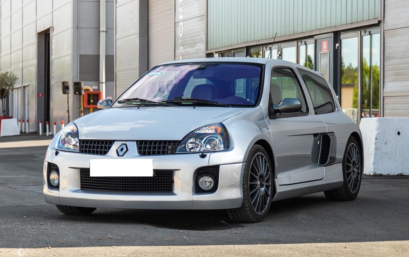 Renault Clio V6 2003 à vendre – Icône française compacte à moteur central