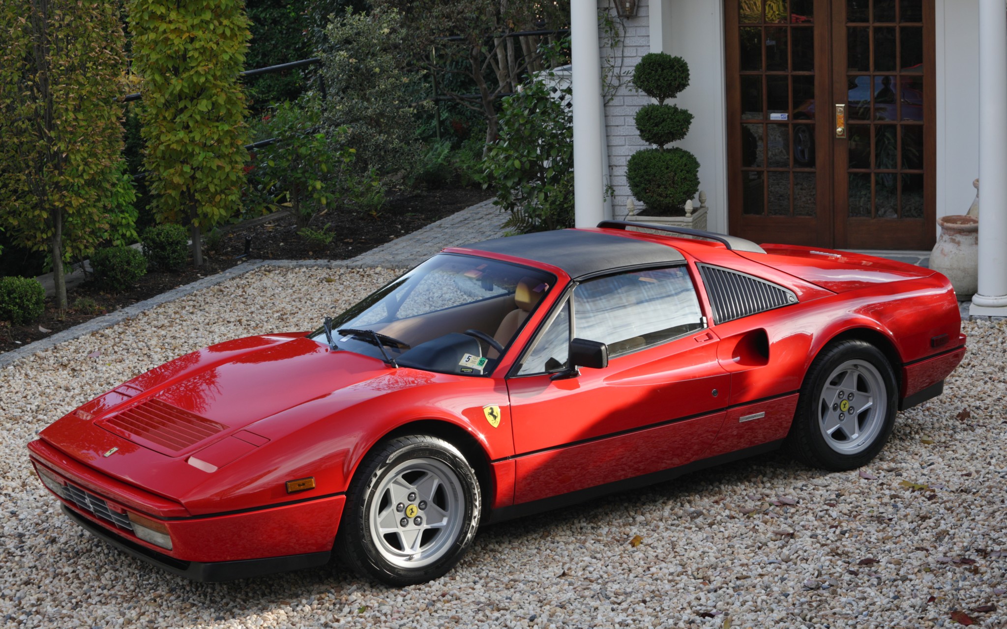 1987 Ferrari 328 zu verkaufen – Ikonischer italienischer V8 Sportwagen Klassiker