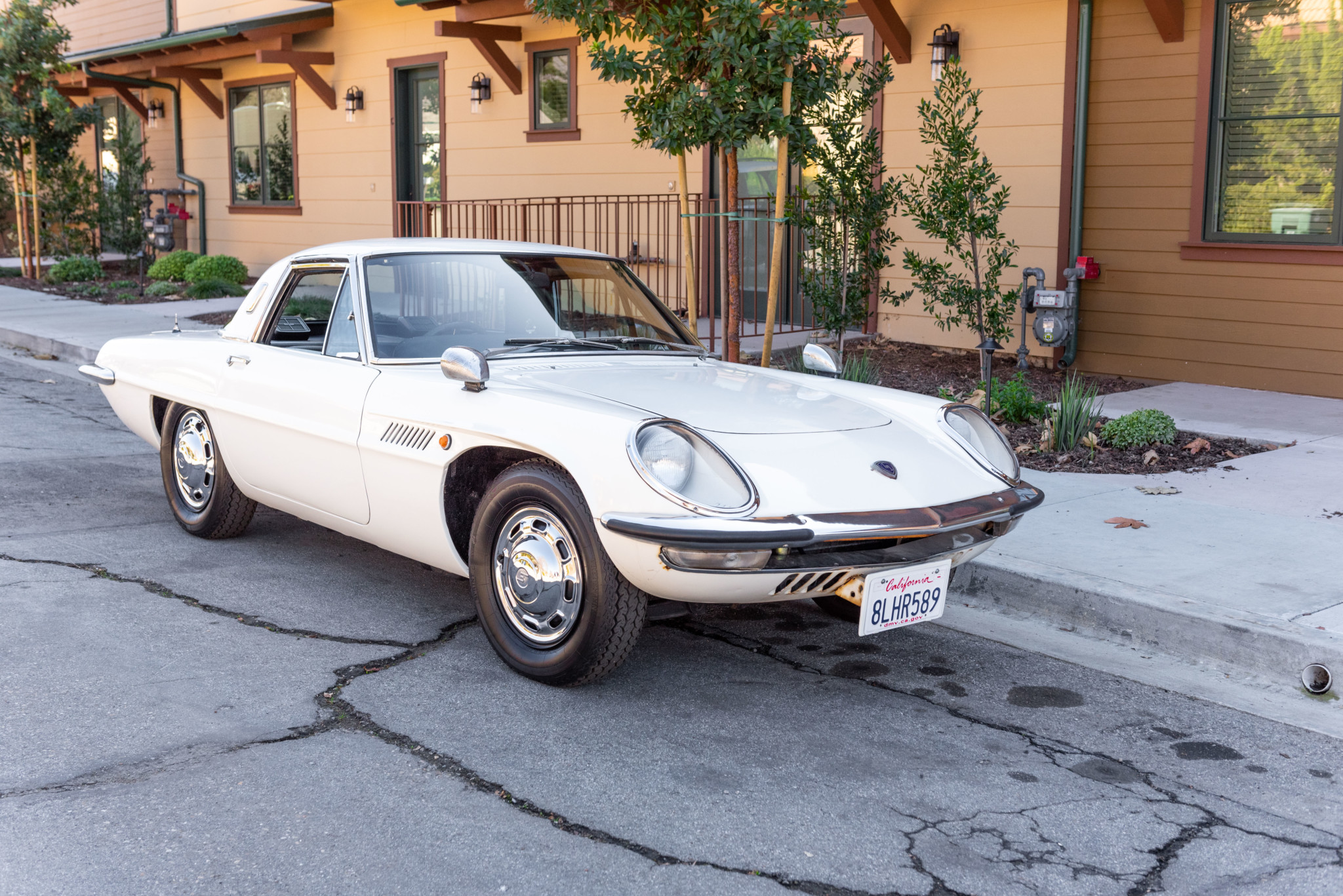 Mazda Cosmo 1968 à vendre – Rare icône japonaise à moteur rotatif
