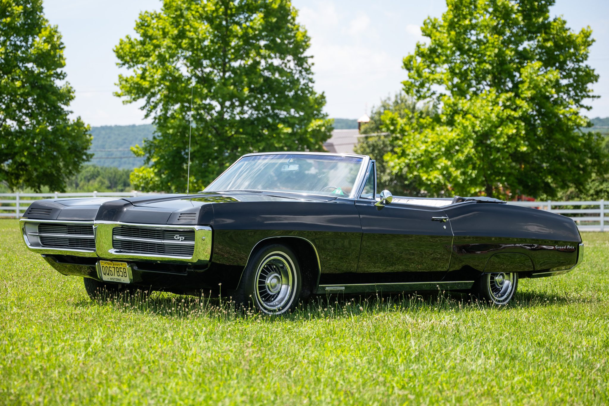 1967 Pontiac Grand Prix for Sale – Classic American Luxury Performance Coupe