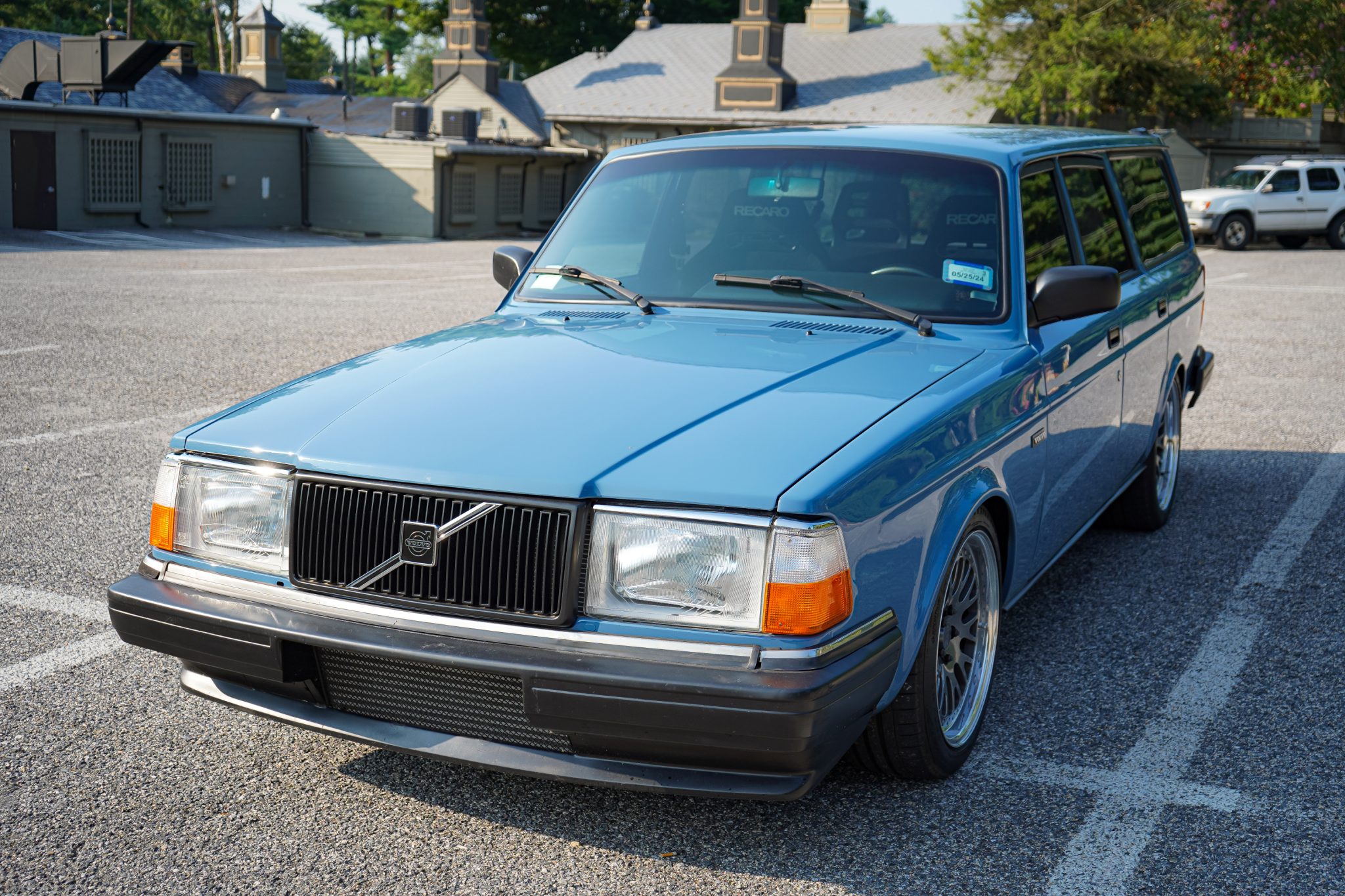 Volvo 240 1993 à vendre – Icône Suédoise Berline et Break Classique
