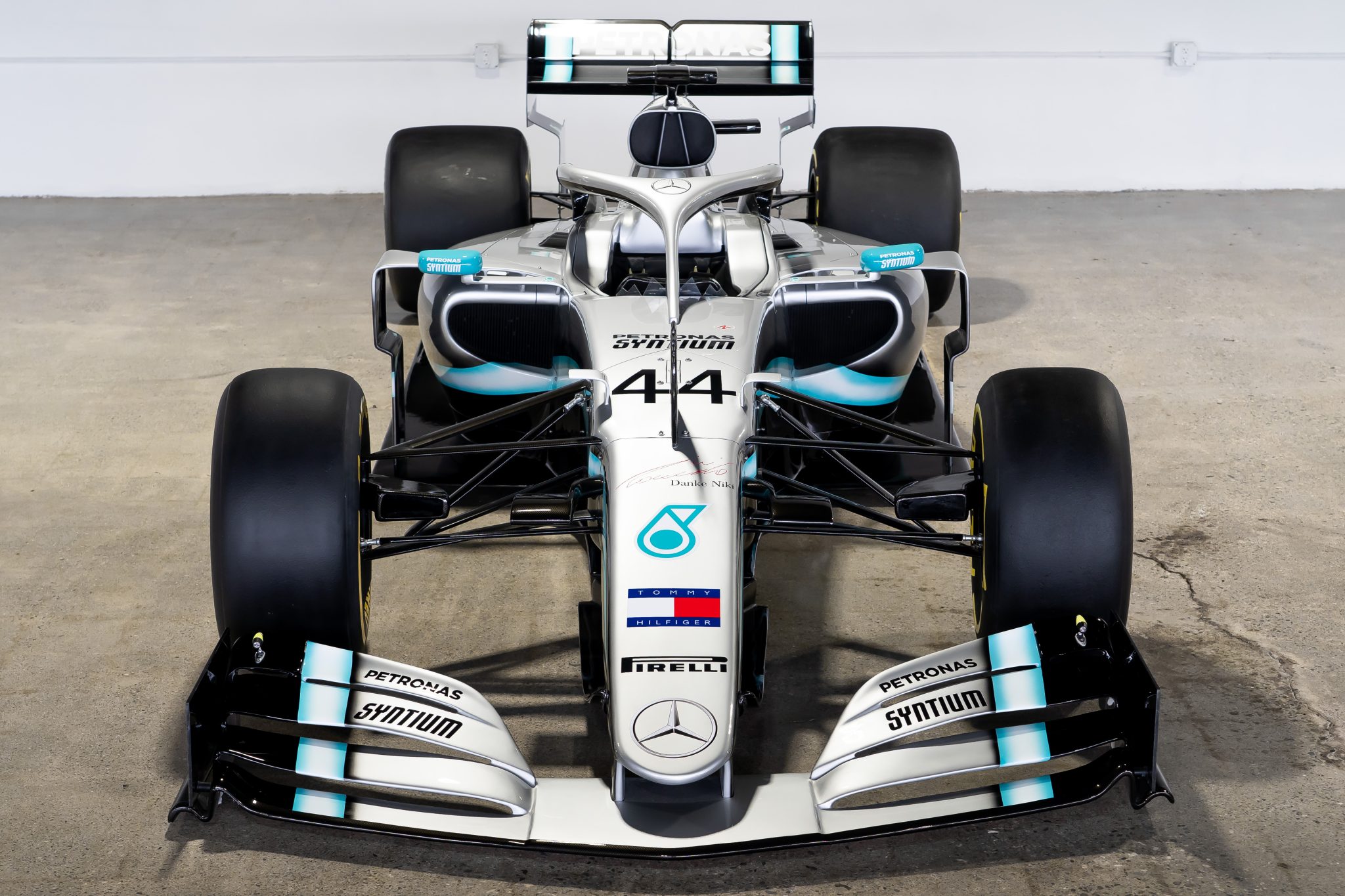 Modèle Mercedes-AMG F1 W10 EQ Power+ à vendre – Réplique 1:1 Formule 1