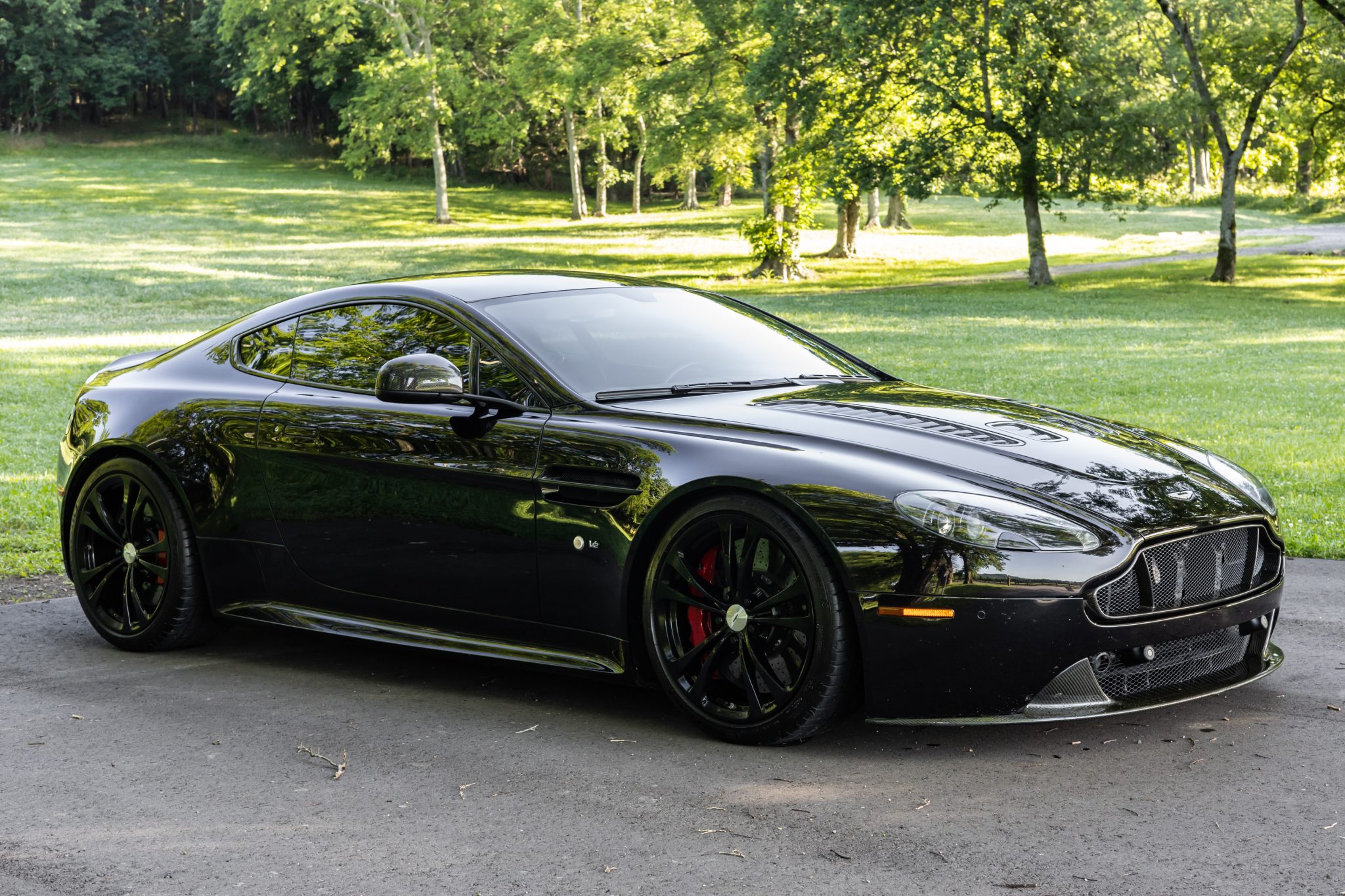 2015 Aston Martin V12 Vantage for Sale – Raw V12 Sports Car Icon