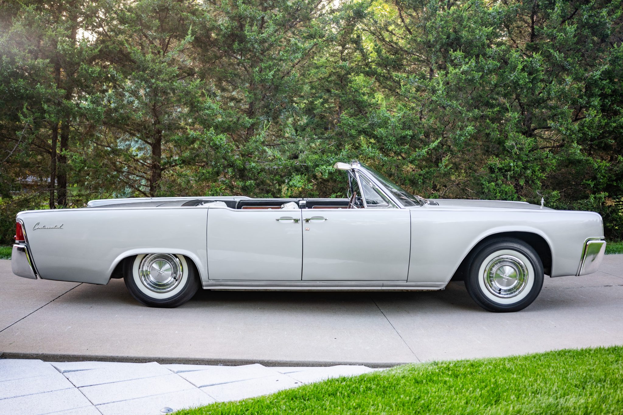 Lincoln Continental 1961 à vendre – Berline de luxe américaine iconique