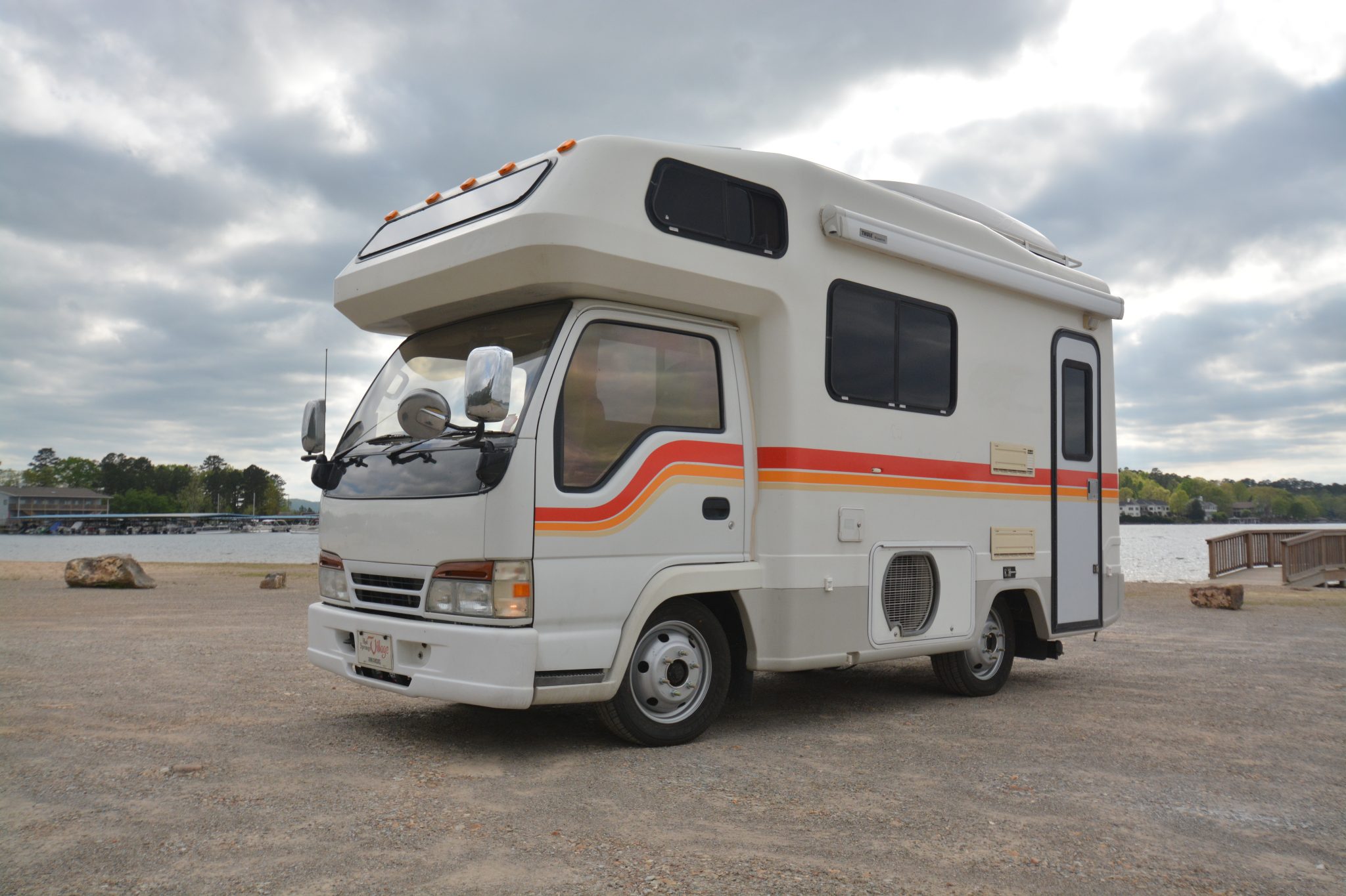1996 Isuzu Elf zu verkaufen – Zuverlässiger japanischer Nutz-Lkw