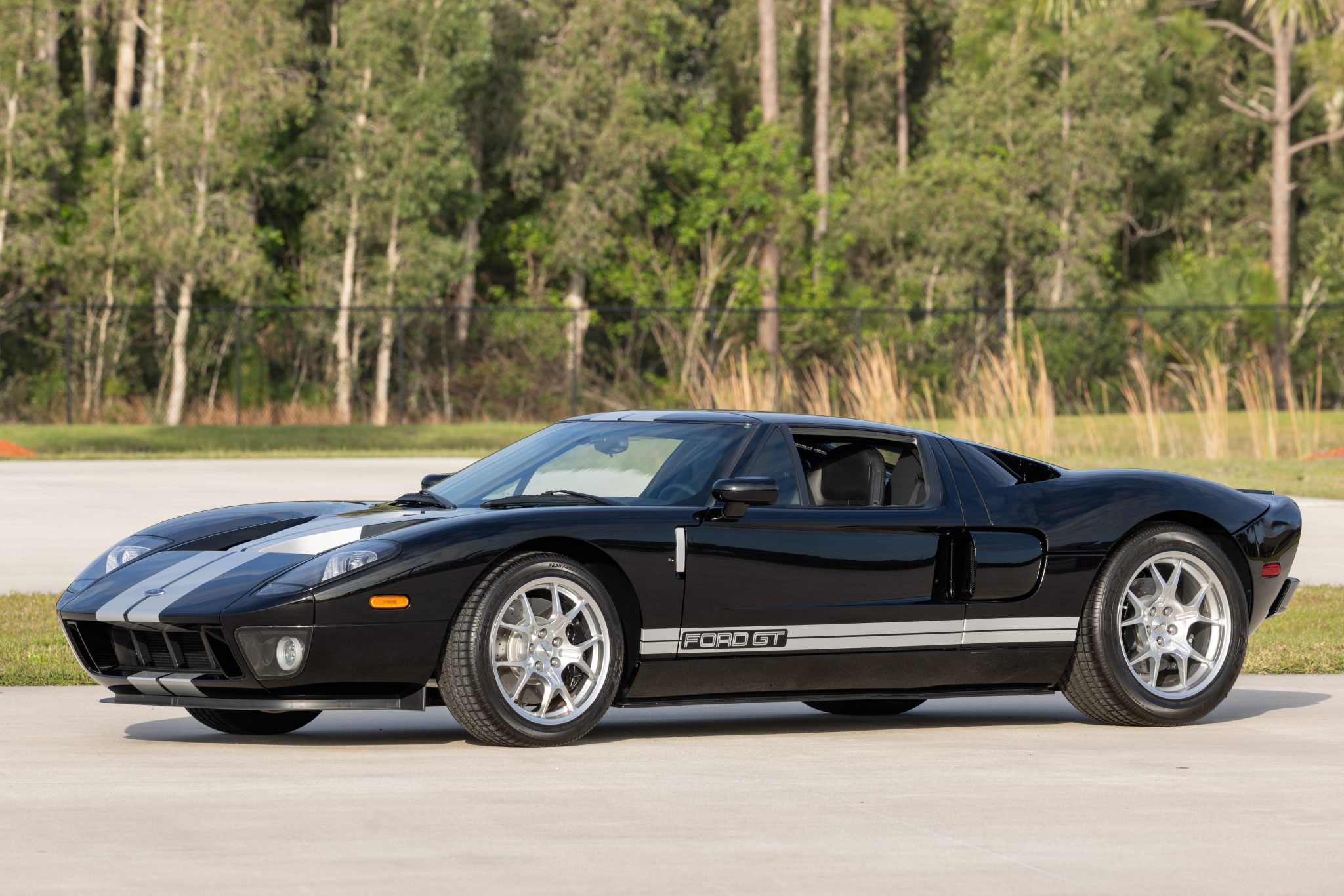 2006 Ford GT zu verkaufen – Legendärer amerikanischer Supersportwagen