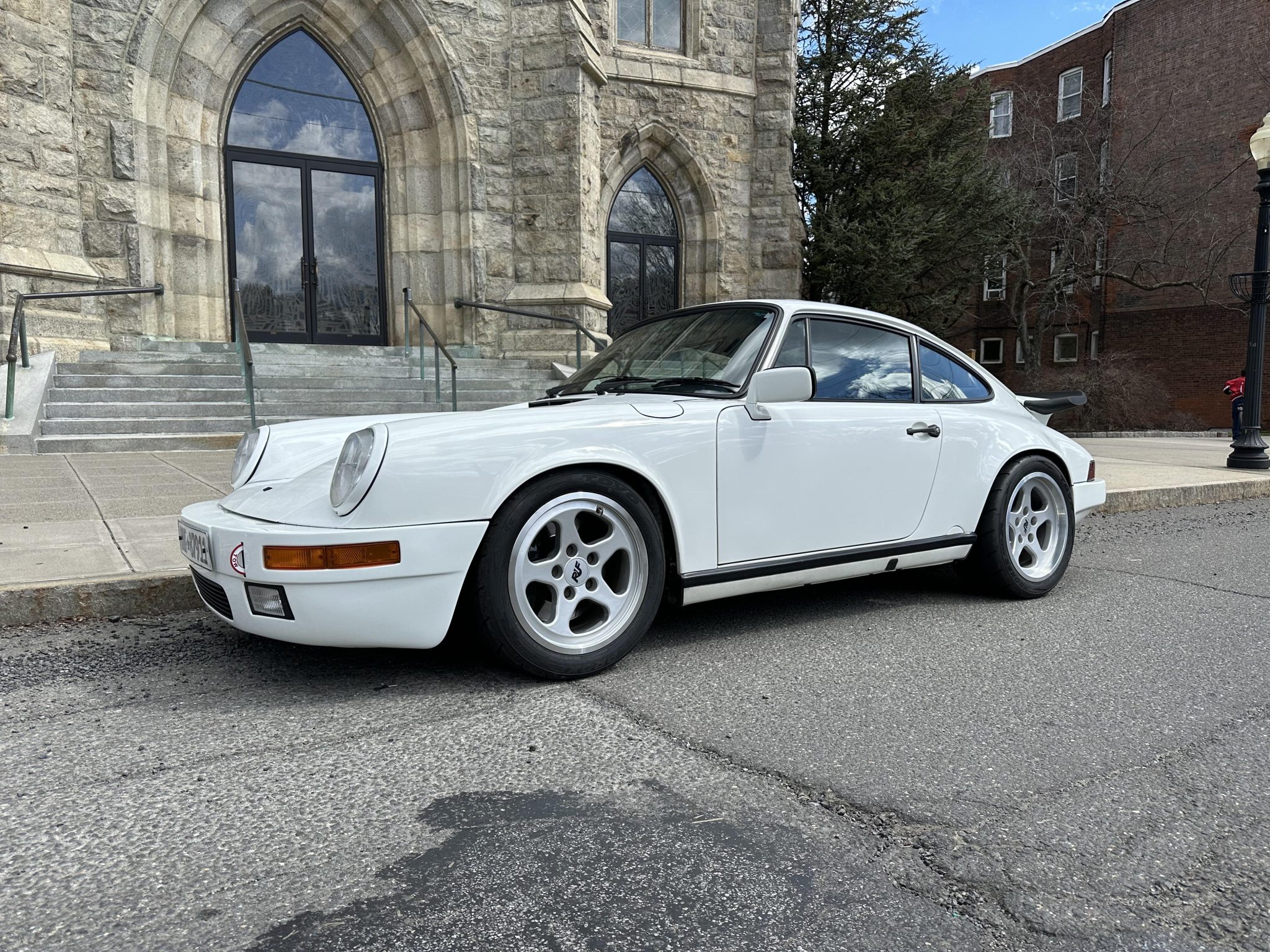 1987 Porsche 911 Carrera 3.2 for Sale – Air-Cooled Porsche Icon with Classic Driver Appeal