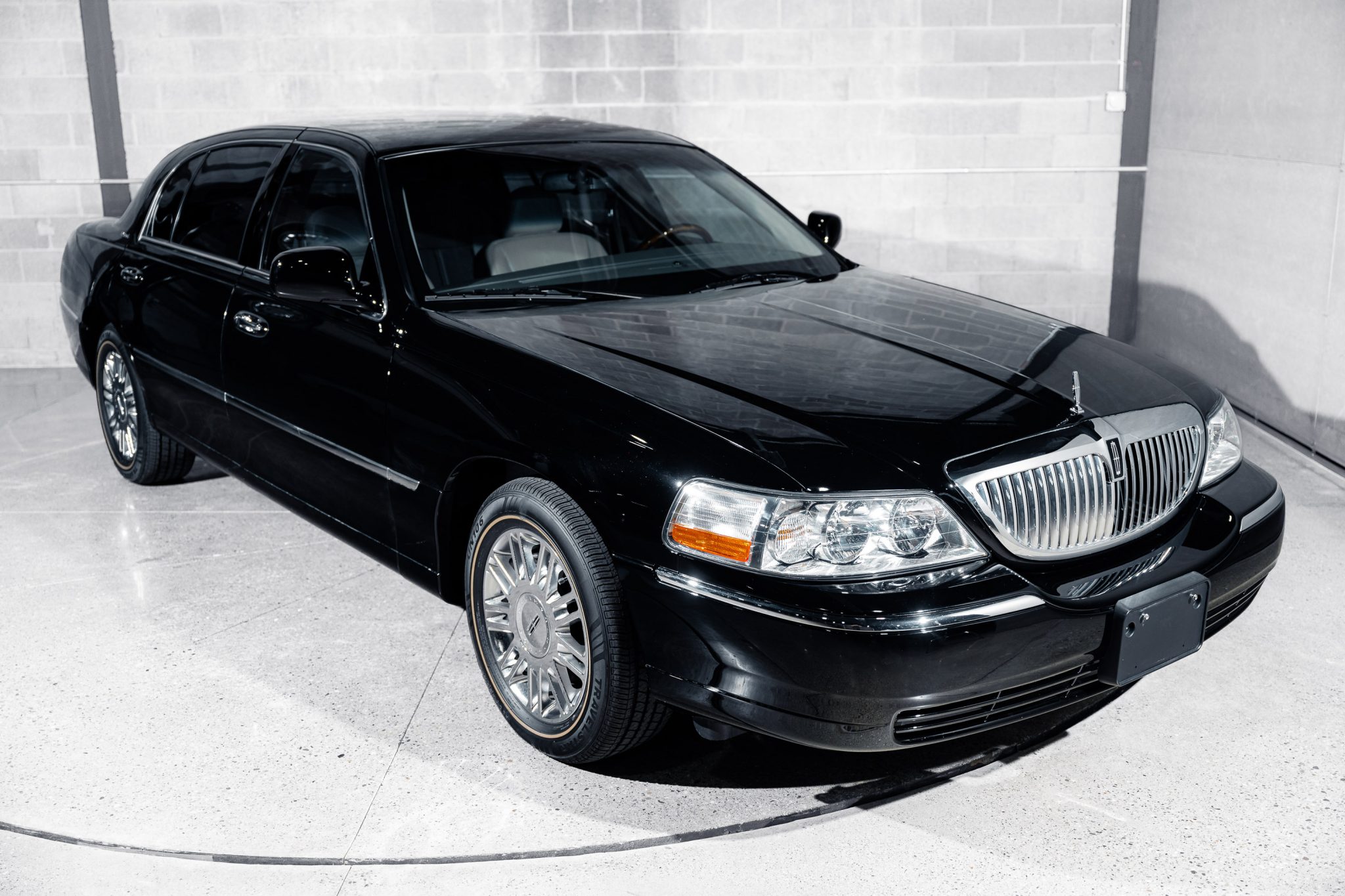 Lincoln Town Car 2010 à vendre – Luxe américain et confort executive