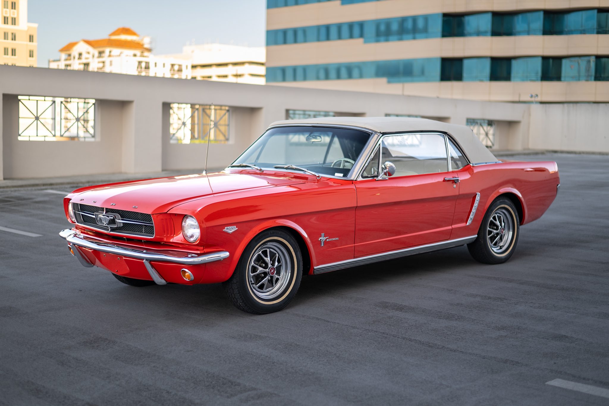 Ford Mustang 1965 zu verkaufen – First-Generation Pony-Car-Ikone