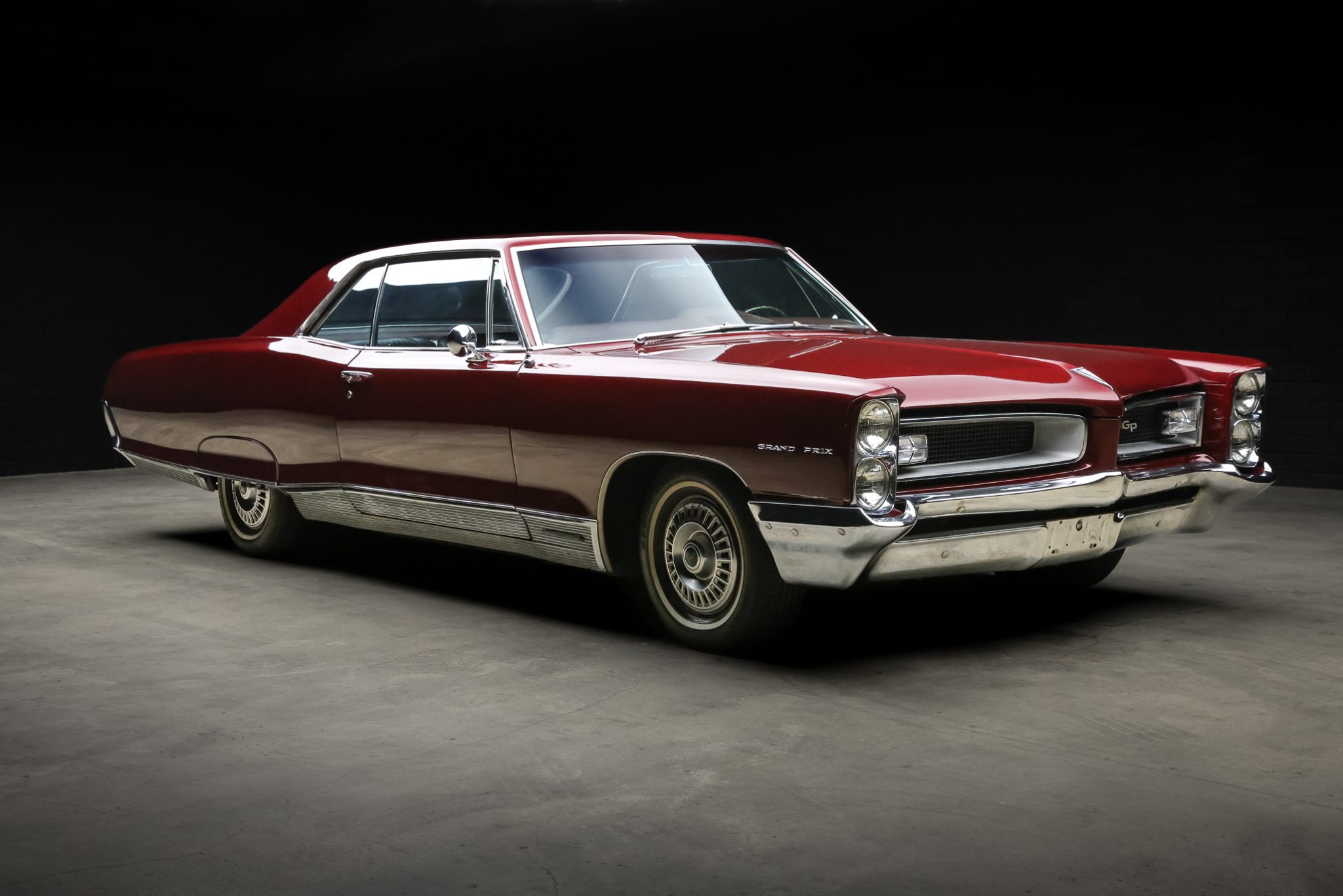 1966 Pontiac Grand Prix for Sale – Classic American Personal Luxury Coupe