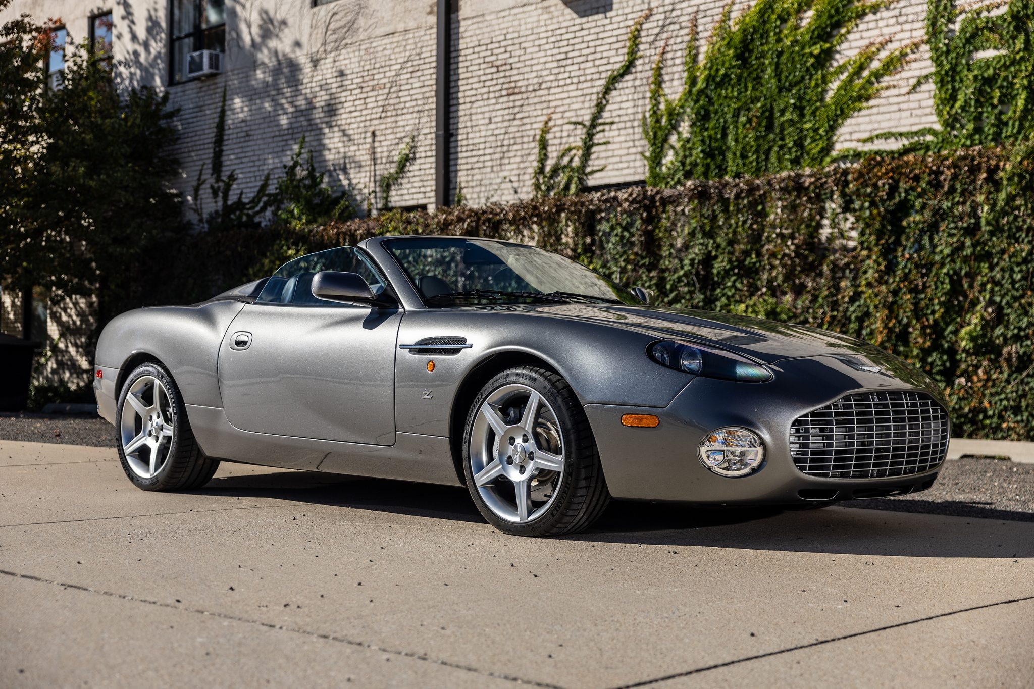 Aston Martin DB7 2003 zu verkaufen – Eleganter britischer Grand Tourer