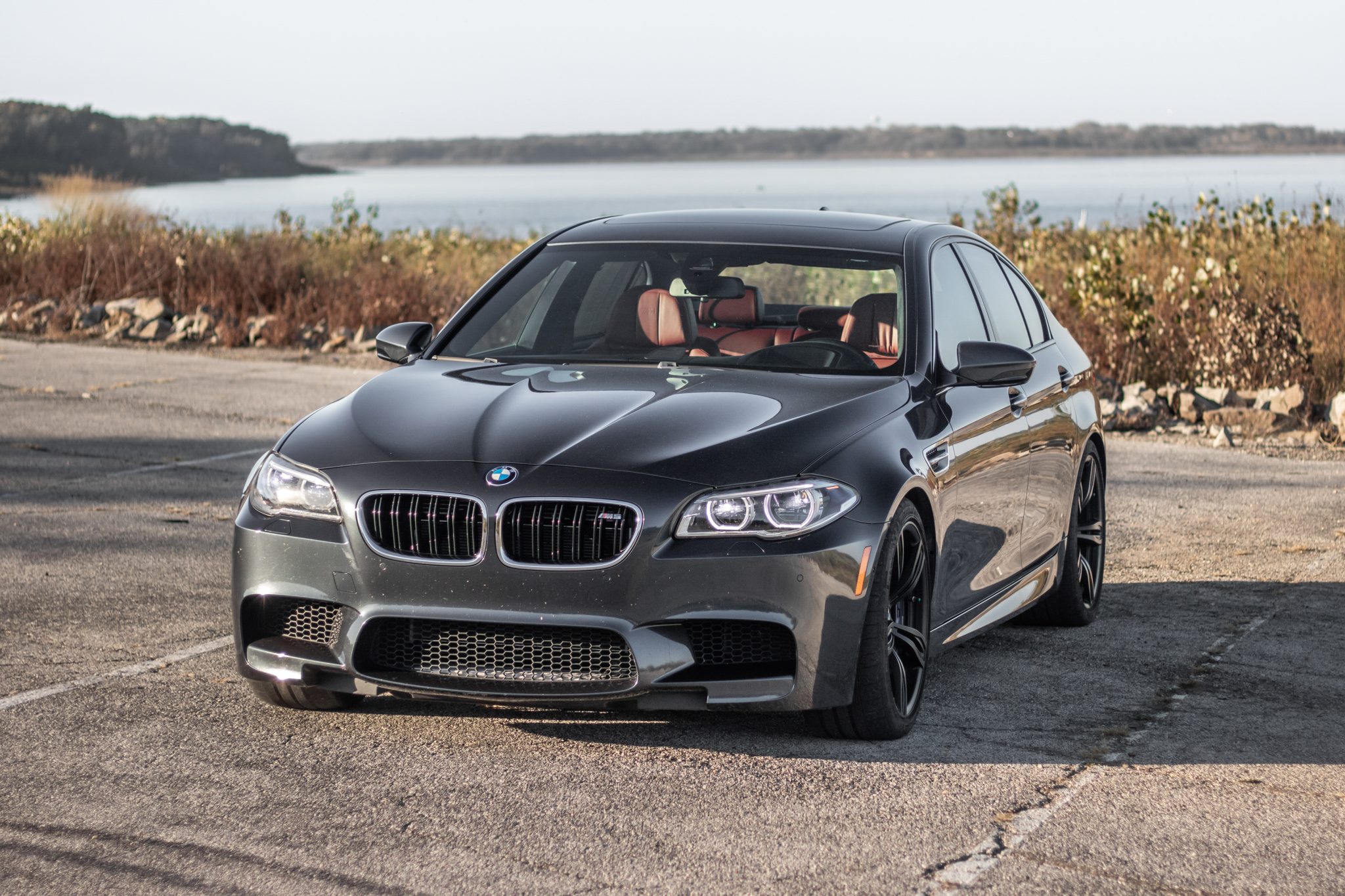 BMW F10 M5 2015 zu verkaufen – Moderne Twin-Turbo-Performance-Limousine
