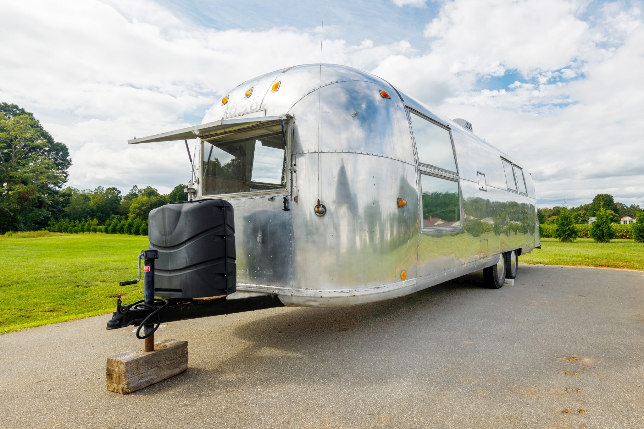 1964 Parts and Automobilia – Trailers for Sale – Aluminum Twin-Axle Travel Trailer