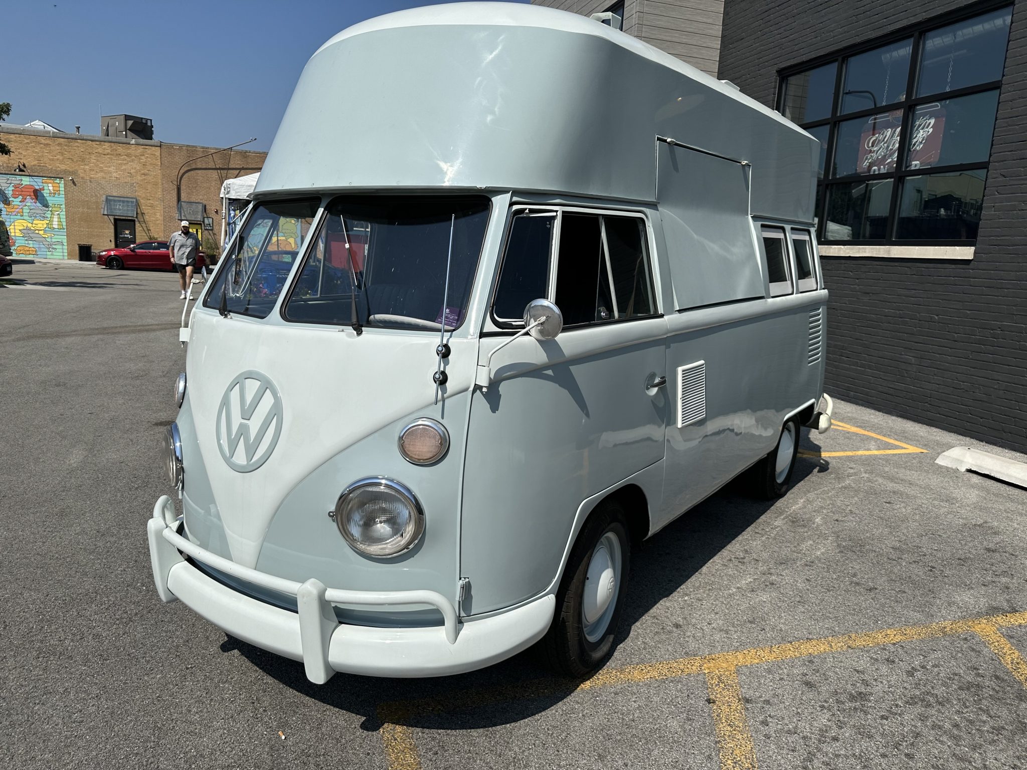 Volkswagen Split-Window Bus 1972 à vendre – Food truck à toit surélevé