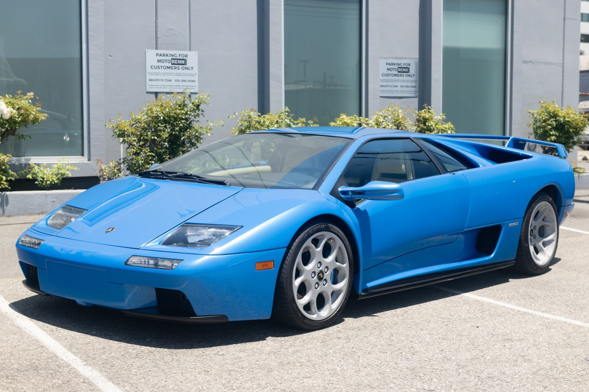 2001 Lamborghini Diablo for Sale – Blu Ely 6.0 V12 Manual Supercar