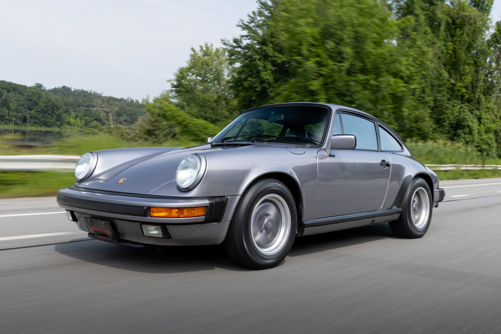 Porsche 911 Carrera 3.2 1988 à vendre – Coupé commémoratif Diamond Blue