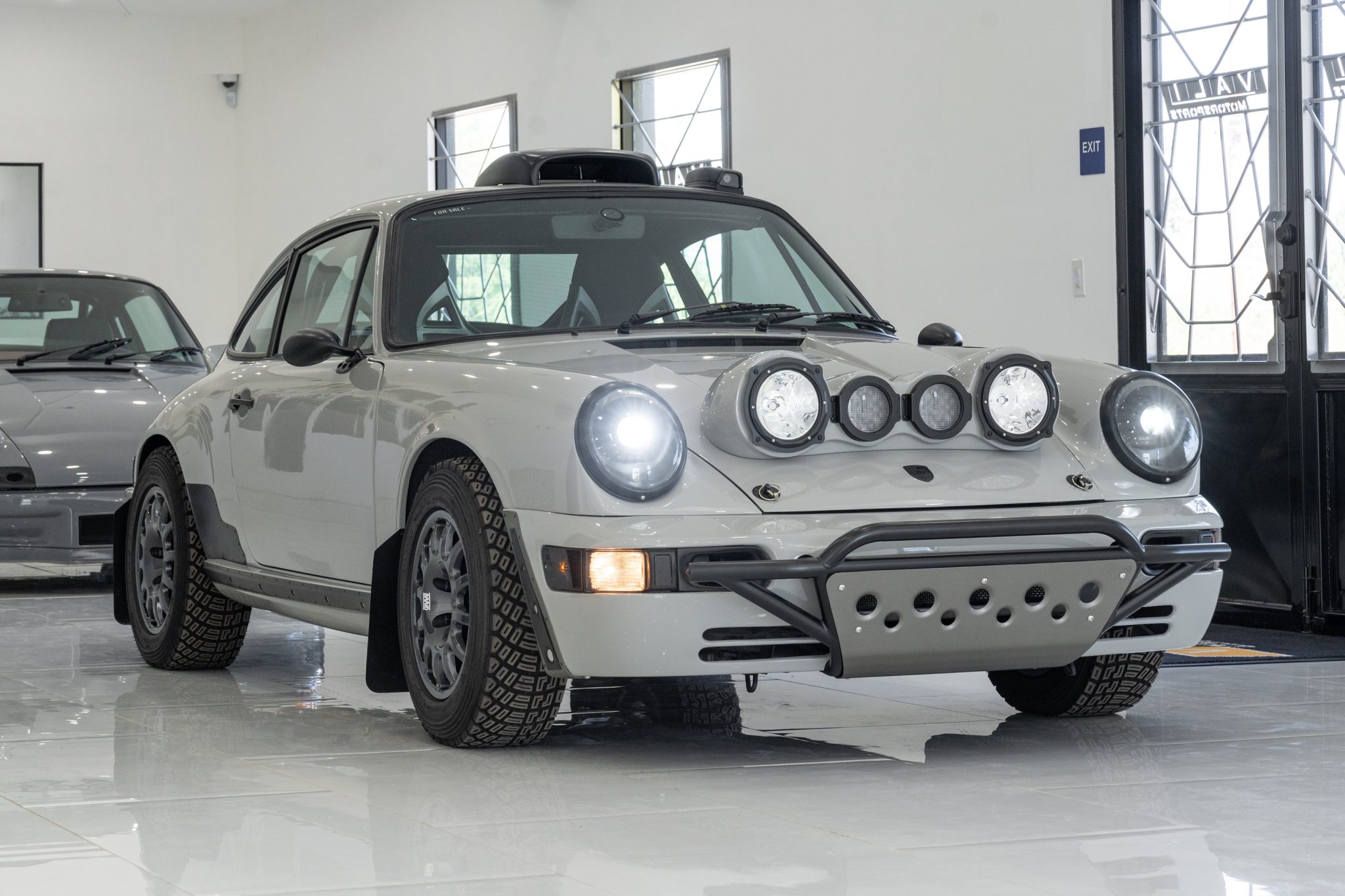1993 Porsche 911SC for Sale – Chalk Grey Twin-Plug Rally Coupe