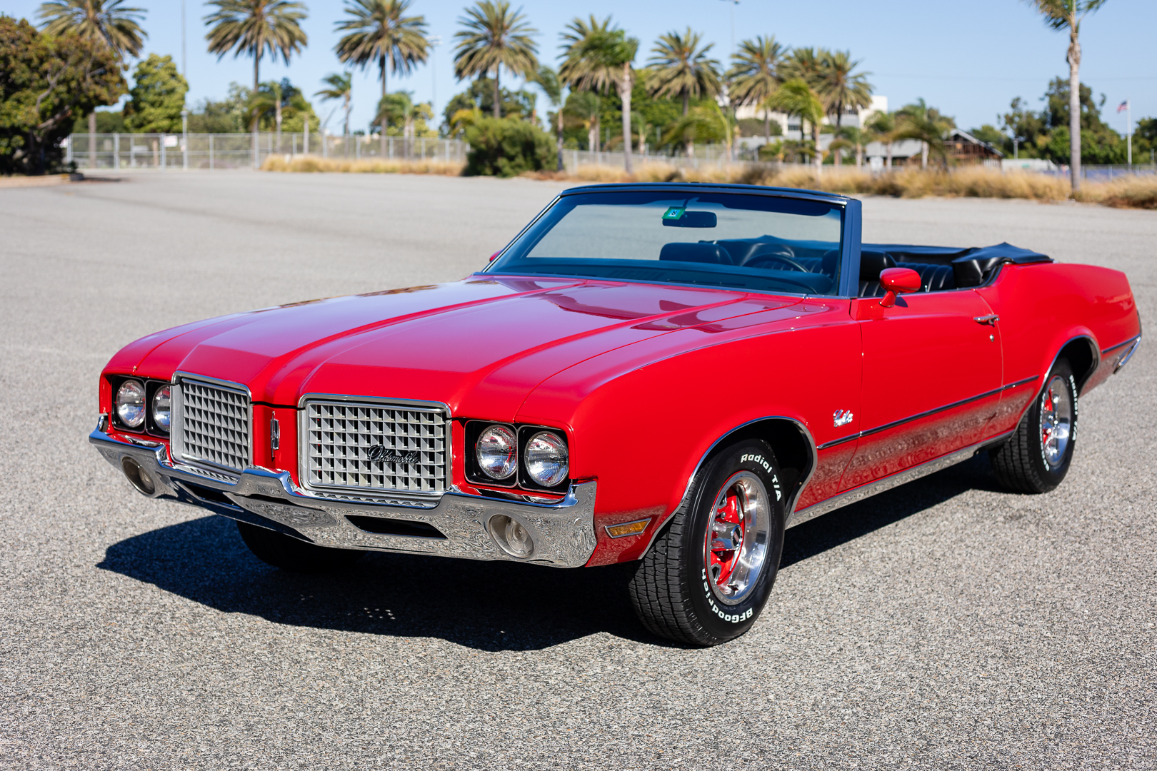 1972 Oldsmobile Cutlass for Sale – Red 350ci V8 Convertible