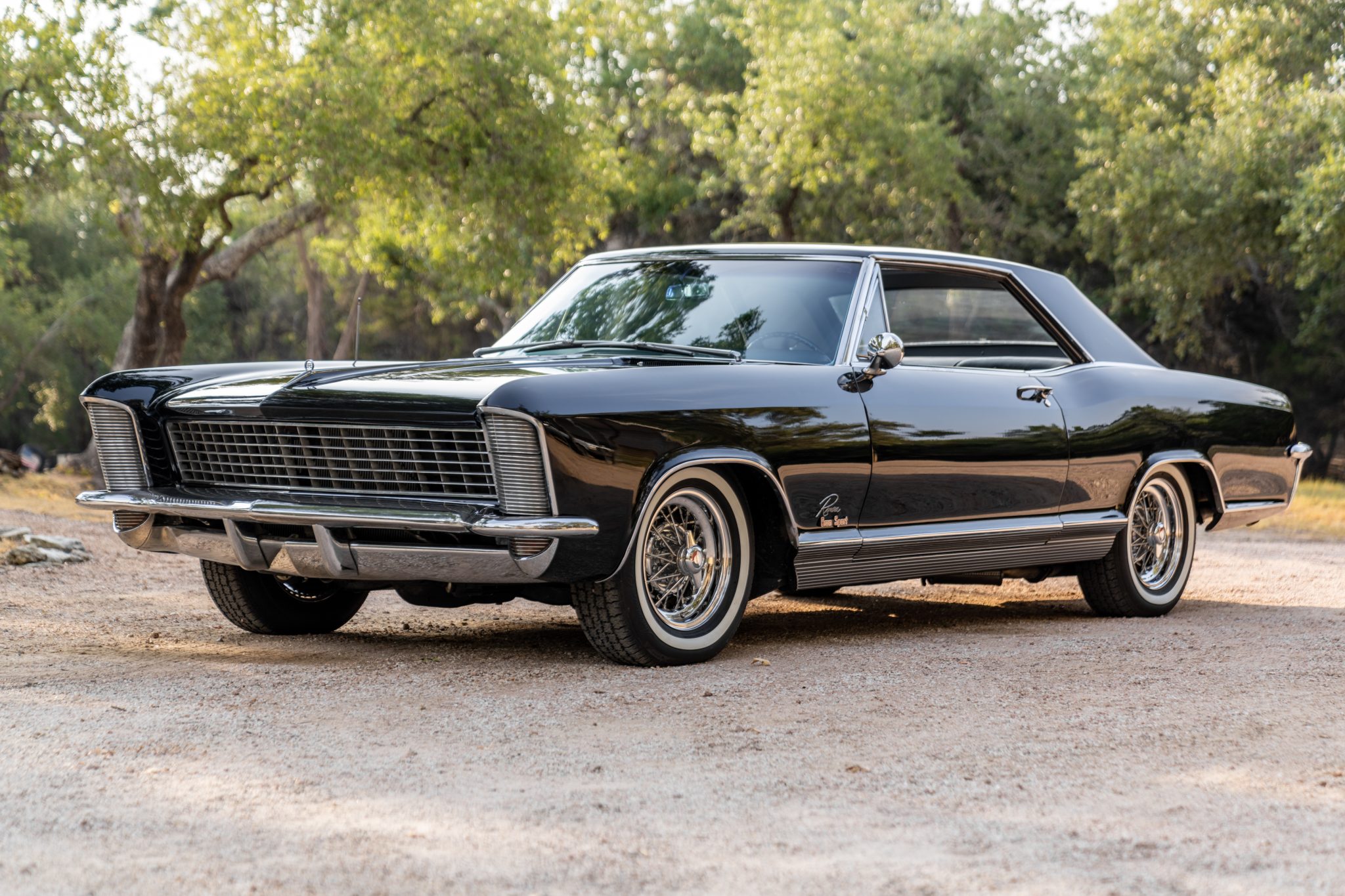 1965 Buick Riviera zu verkaufen – Schwarzes Luxus-Coupé mit Dual-Quad-Nailhead-V8
