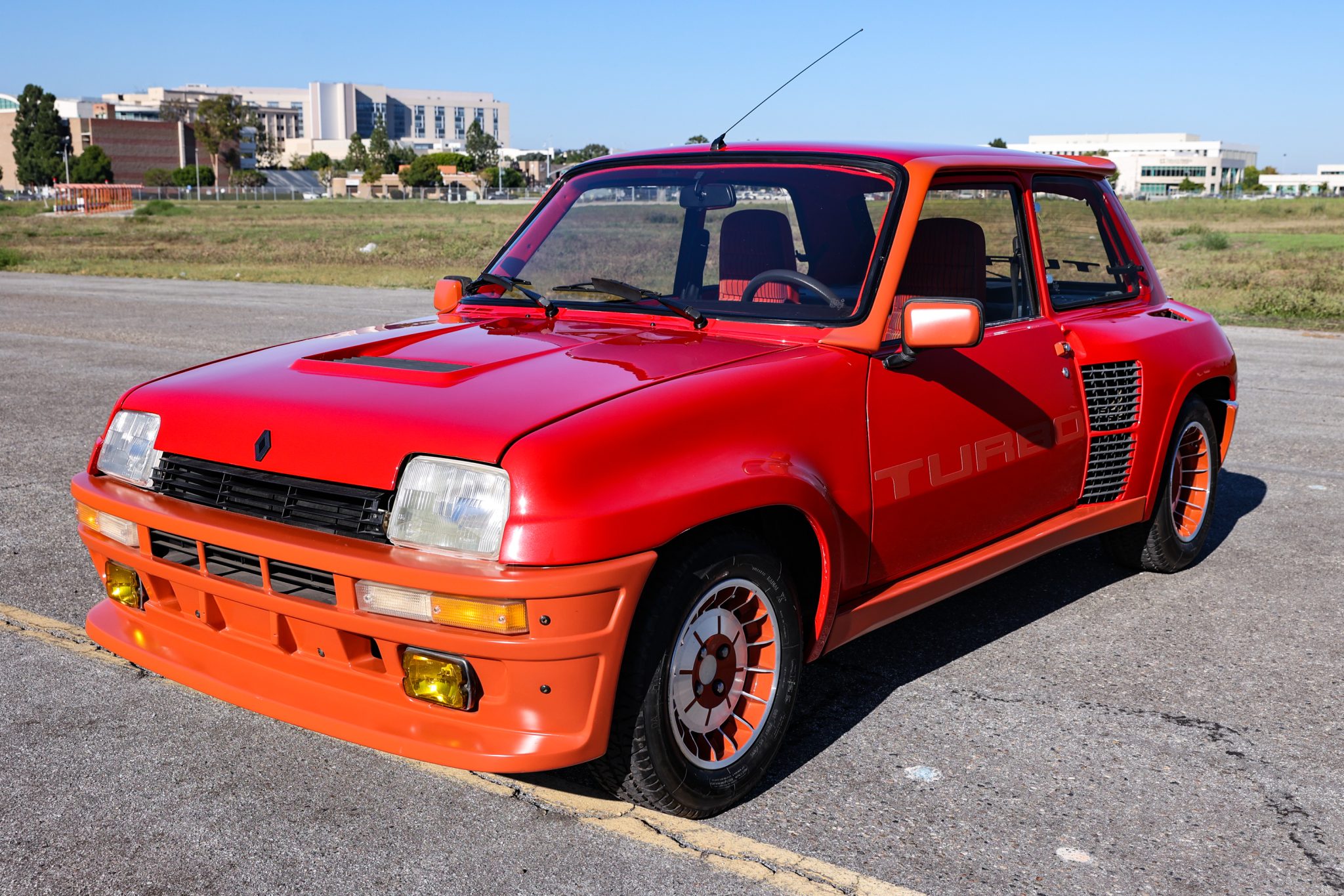 Renault R5 Turbo 1981 à vendre – Icône rouge à moteur central et cinq rapports