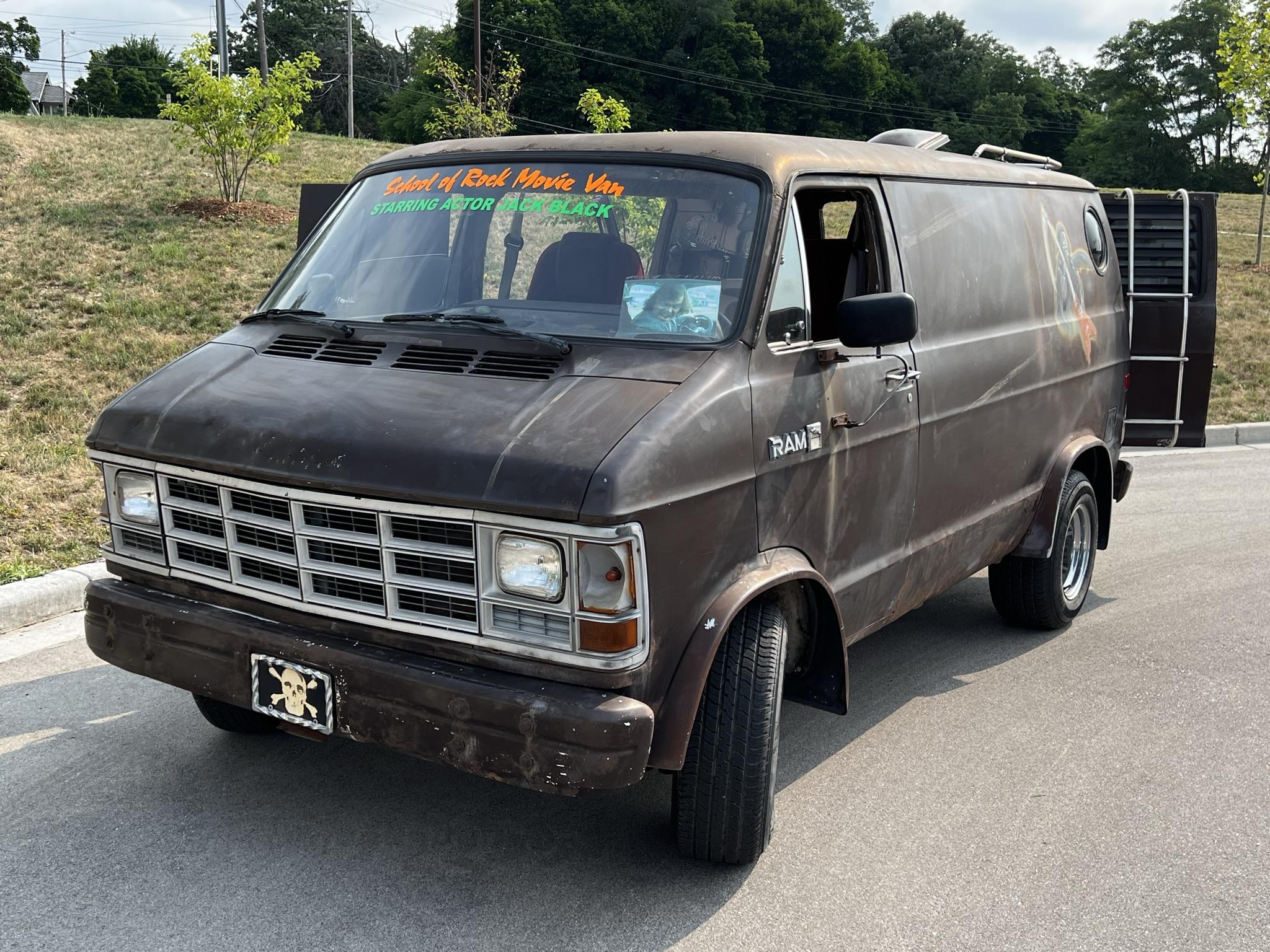1987 Dodge Ram Van for Sale – Brown Custom-Artwork Inline-Six Automatic Van