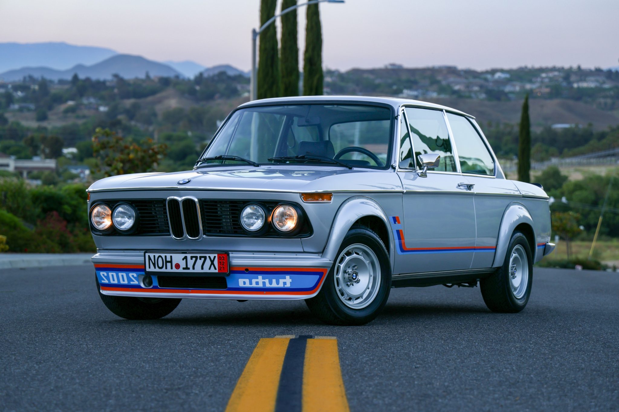BMW 2002 Turbo 1974 à vendre – Sportive argent à boîte cinq rapports