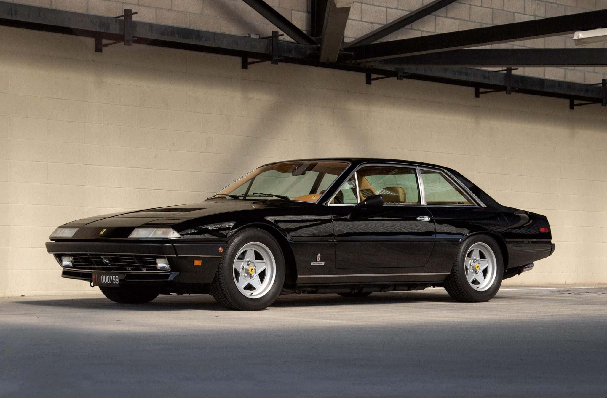 1985 Ferrari 365 GT4 2+2/400/400i/412 zu verkaufen – Nero-V12-Gran-Turismo mit Fünfganggetriebe