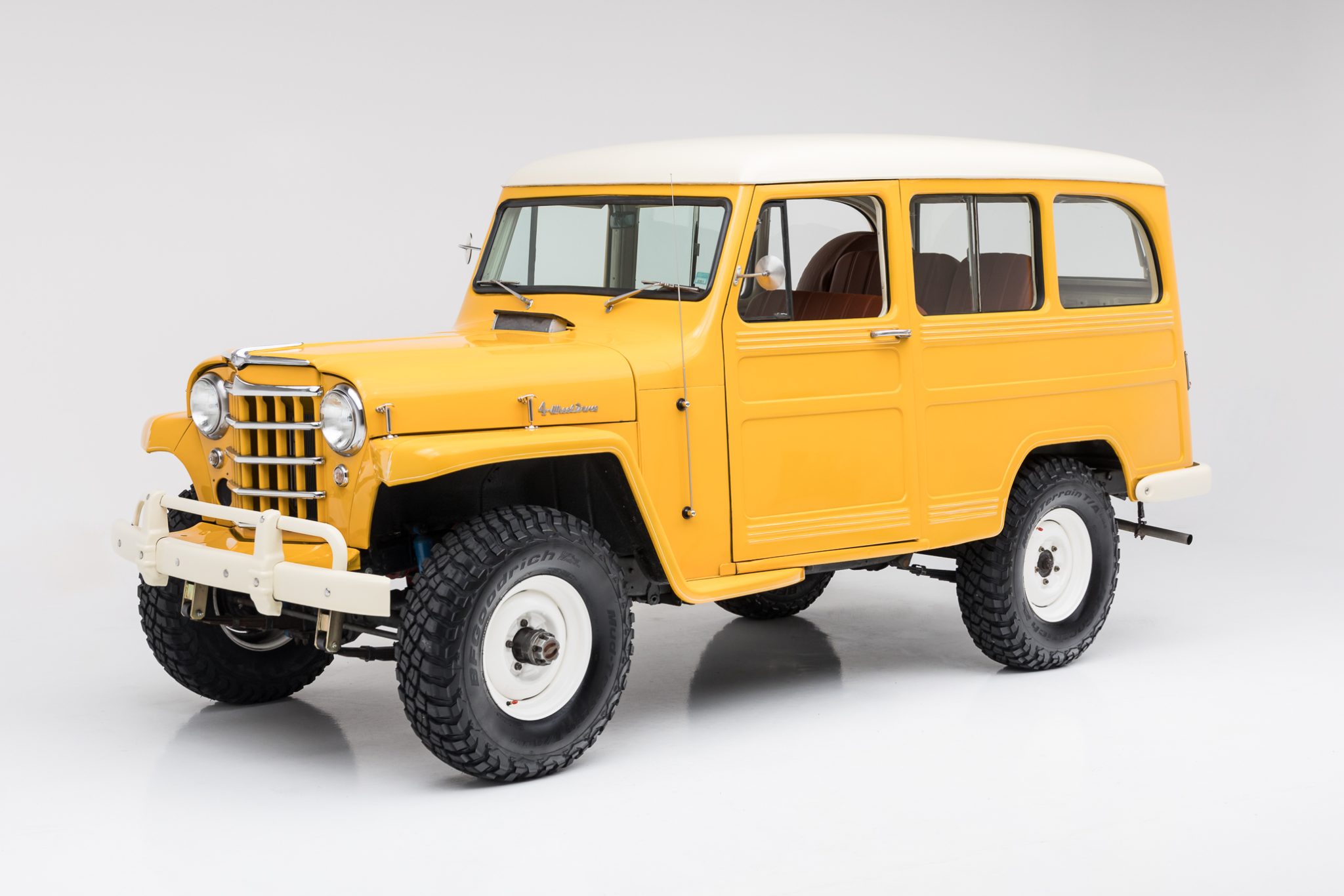 1960 Willys Jeep Wagon for Sale – Yellow 4x4 Hurricane Four-Cylinder Utility Wagon