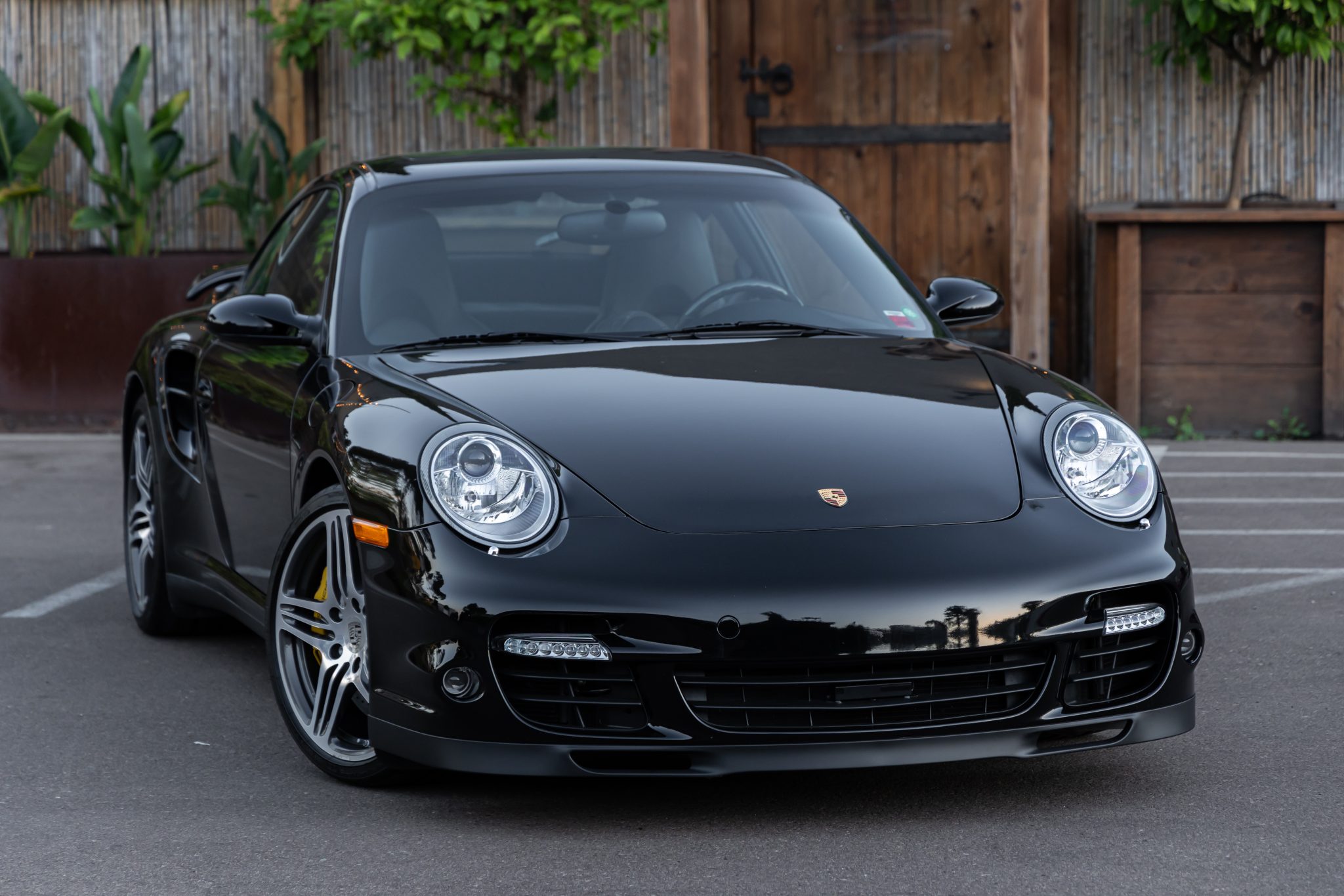Porsche 997 Turbo 2007 à vendre – Coupé noir biturbo manuel avec freins PCCB