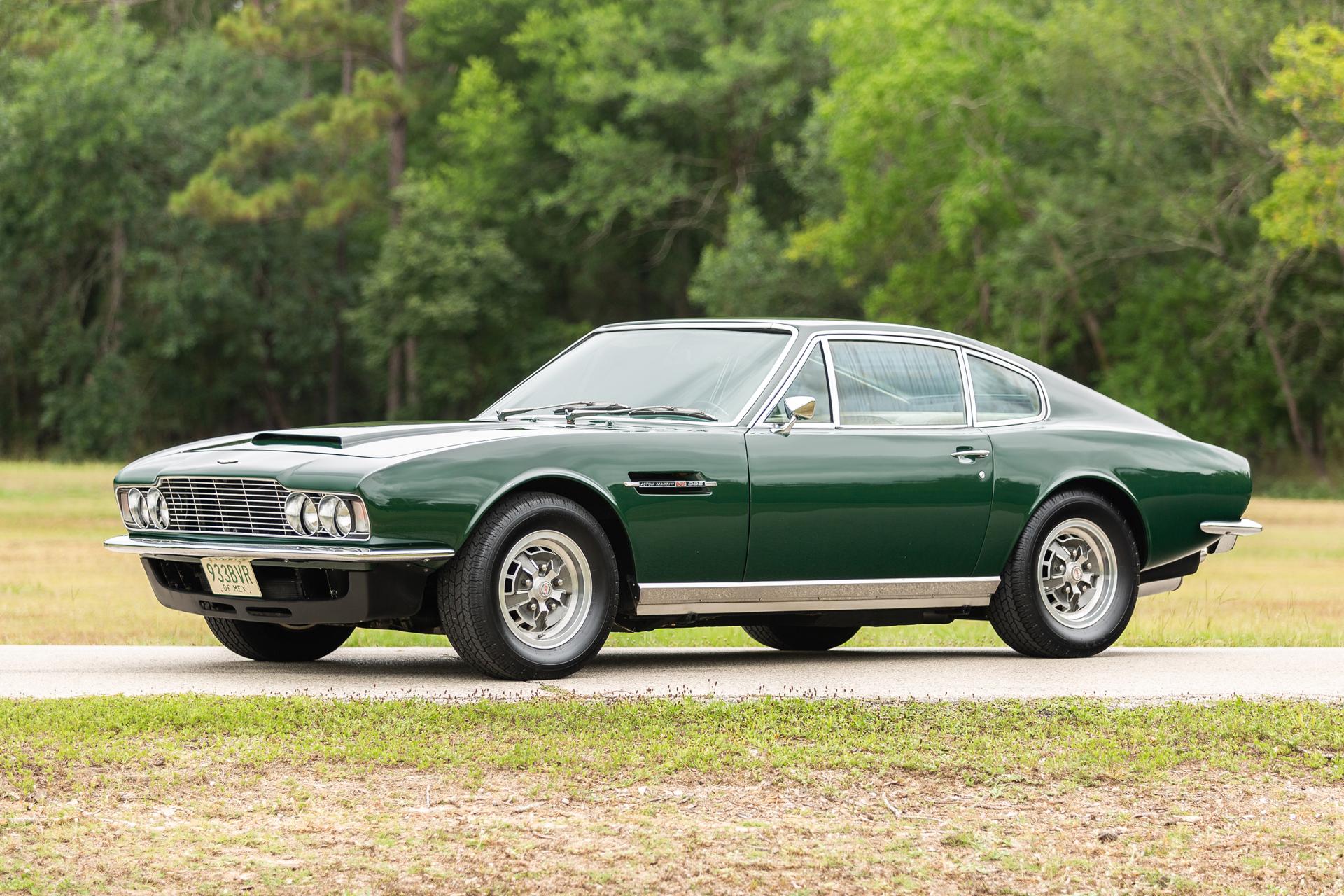Aston Martin DBS 1971 à vendre – Grand tourisme verte à V8 injecté et boîte manuelle