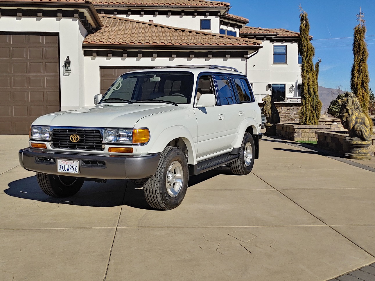 Toyota Land Cruiser Série 80 1997 à vendre – 4x4 blanc à six-cylindres 4,5 litres