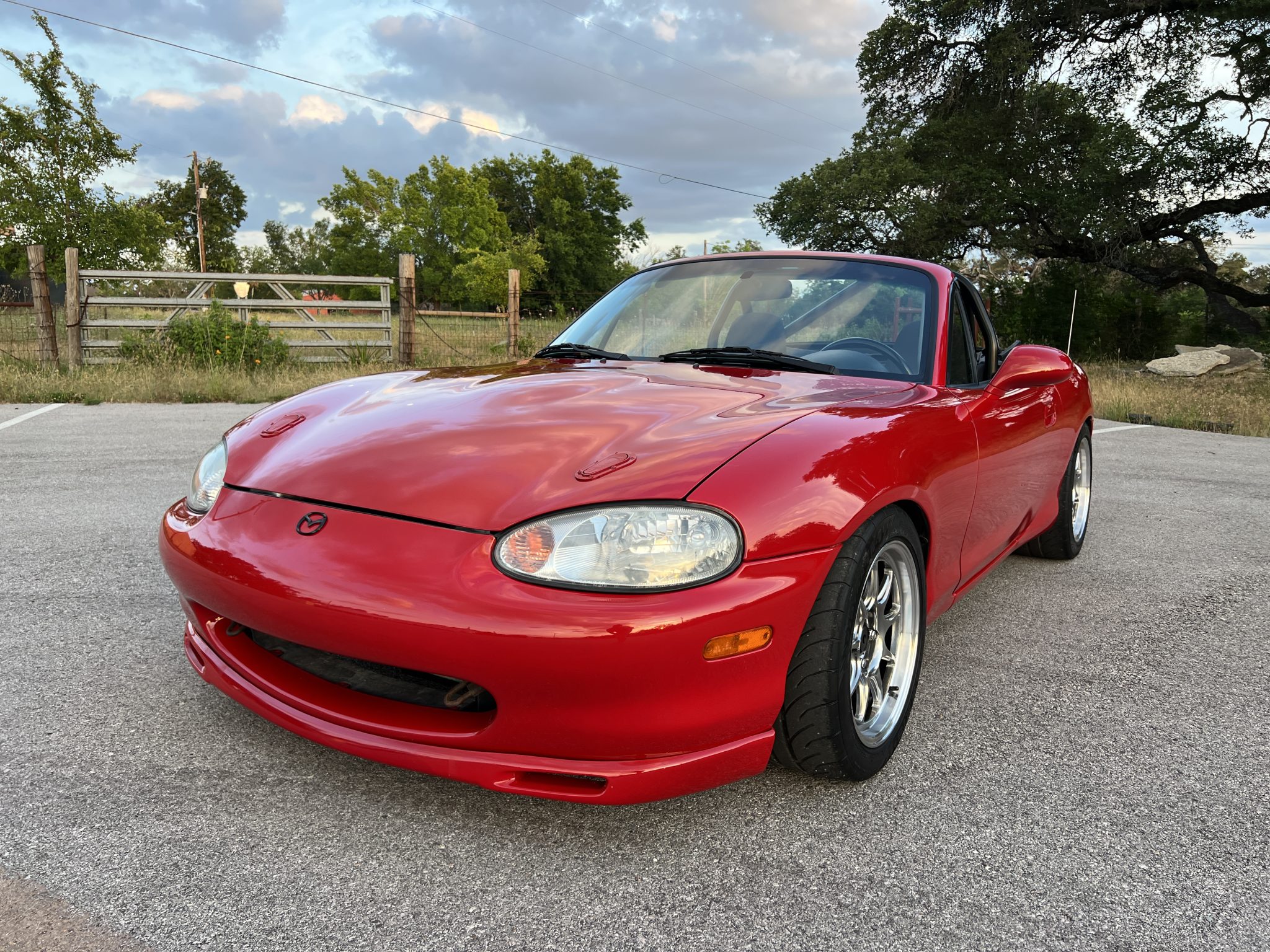 1999 Mazda NB MX-5 Miata zu verkaufen – Classic-Red-Roadster mit LS1-V8
