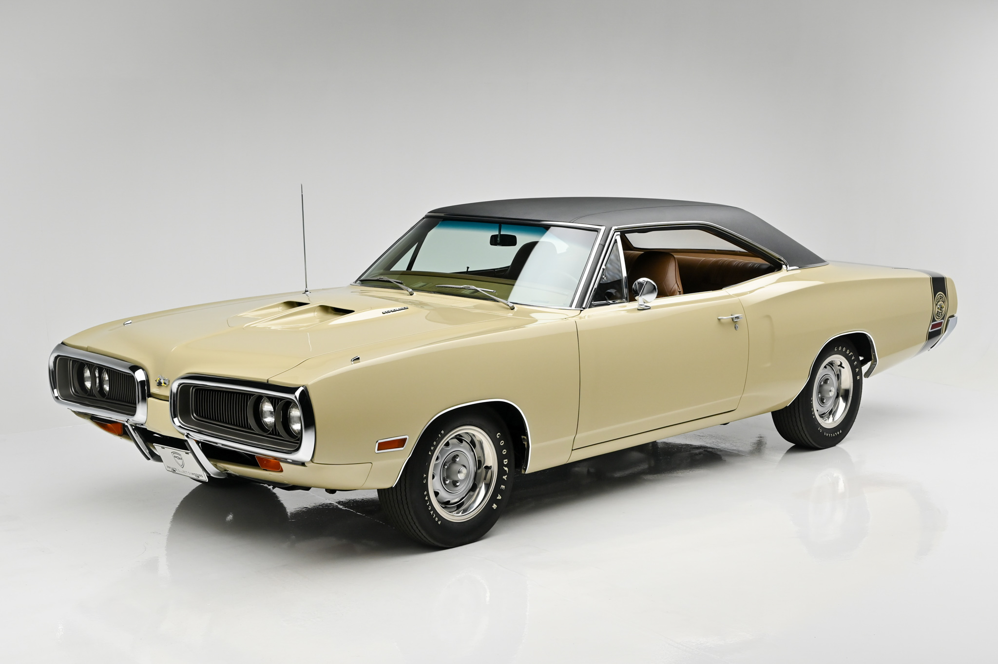 1970 Dodge Super Bee for Sale – Beige 440 Six-Pack Four-Speed Muscle Car