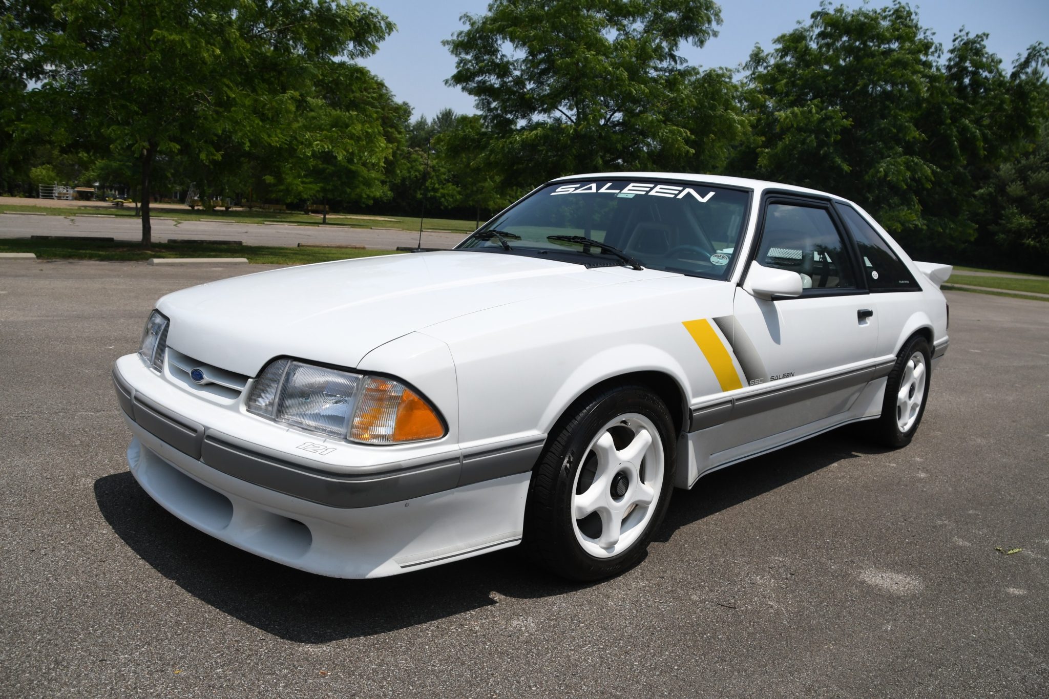 1989 Ford Fox-Body Mustang zu verkaufen – Weißer Saleen mit 5,0-Liter-V8