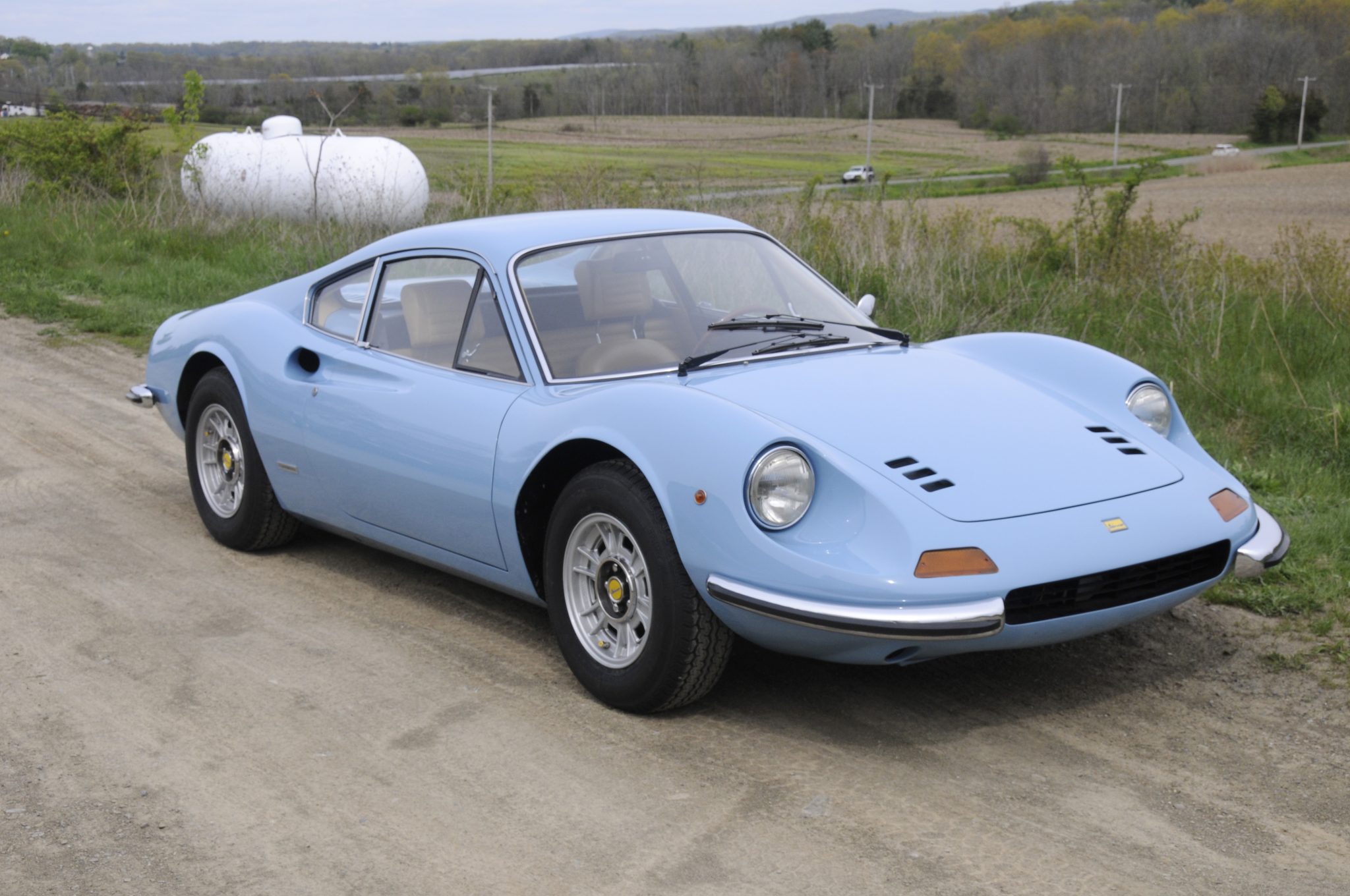 1972 Ferrari Dino zu verkaufen – Hellblaues Coupé mit 2,4-Liter-V6