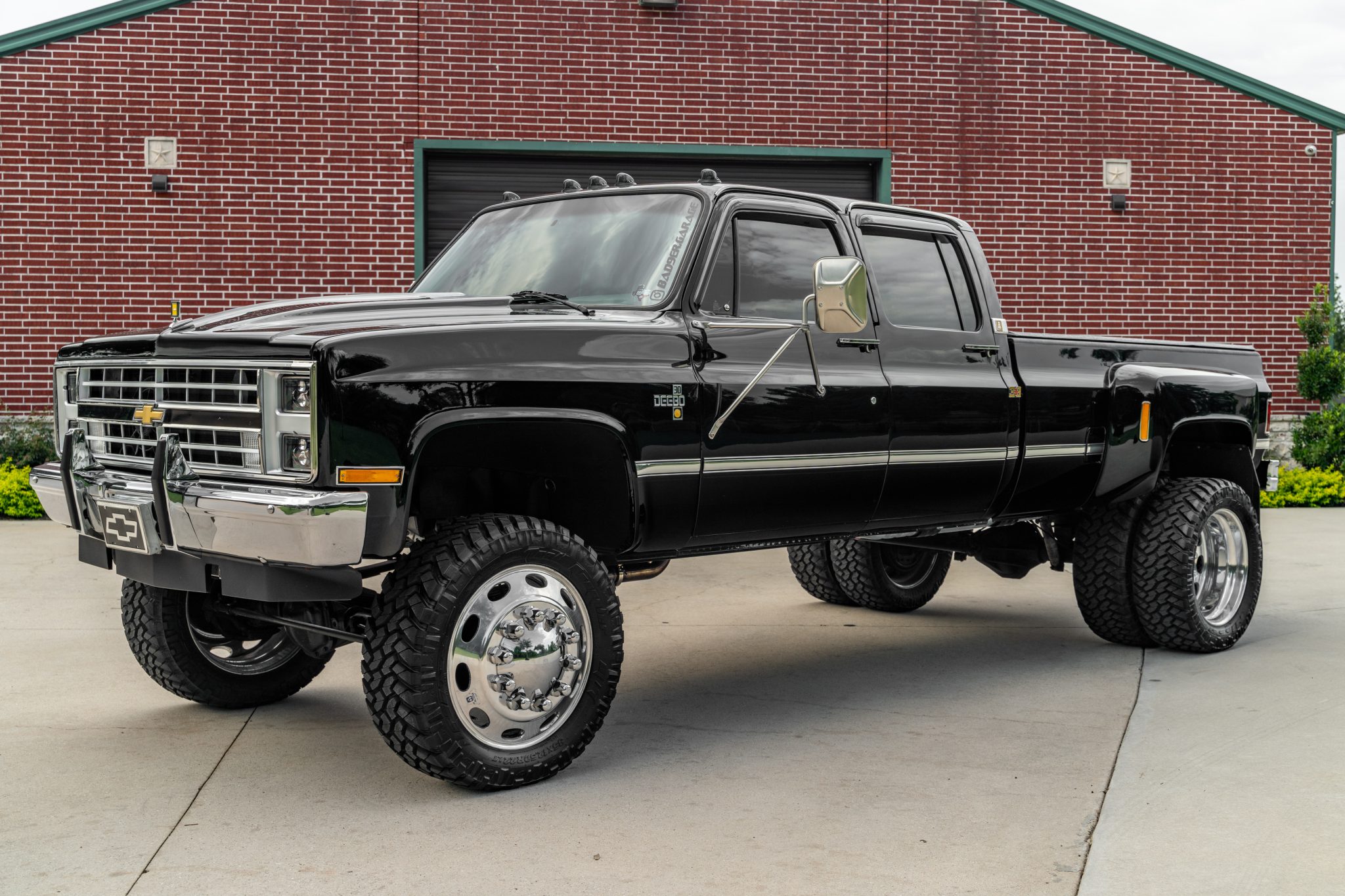 Chevrolet C/K 1987 (1973-1991) à vendre – Pick-up 4x4 surélevé à V8 LSA