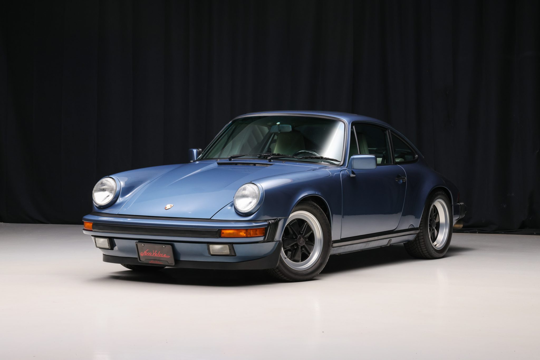 1989 Porsche 911 Carrera 3.2 zu verkaufen – Baltic-Blue-Coupé mit G50-Getriebe