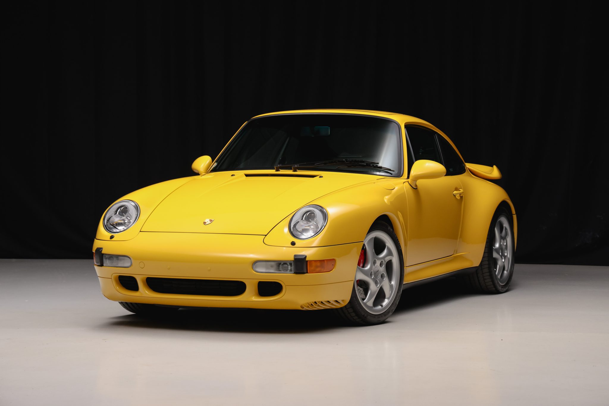 1996 Porsche 993 Turbo zu verkaufen – Speed-Yellow-Biturbo-Coupé mit Allradantrieb