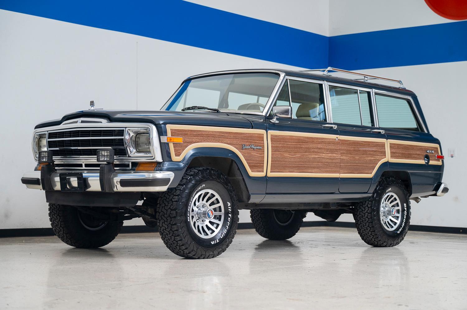 Jeep SJ Grand Wagoneer 1989 à vendre – 4x4 bleu à V8 Vortec 6,0 litres