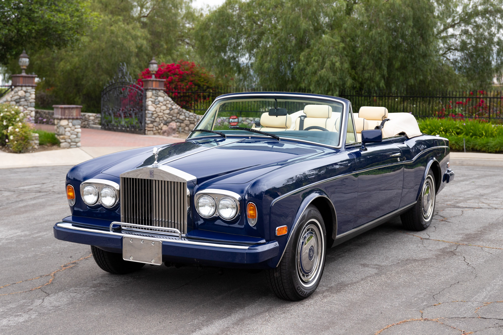 1993 Rolls-Royce Corniche for Sale – Ming Blue Anniversary Edition Convertible