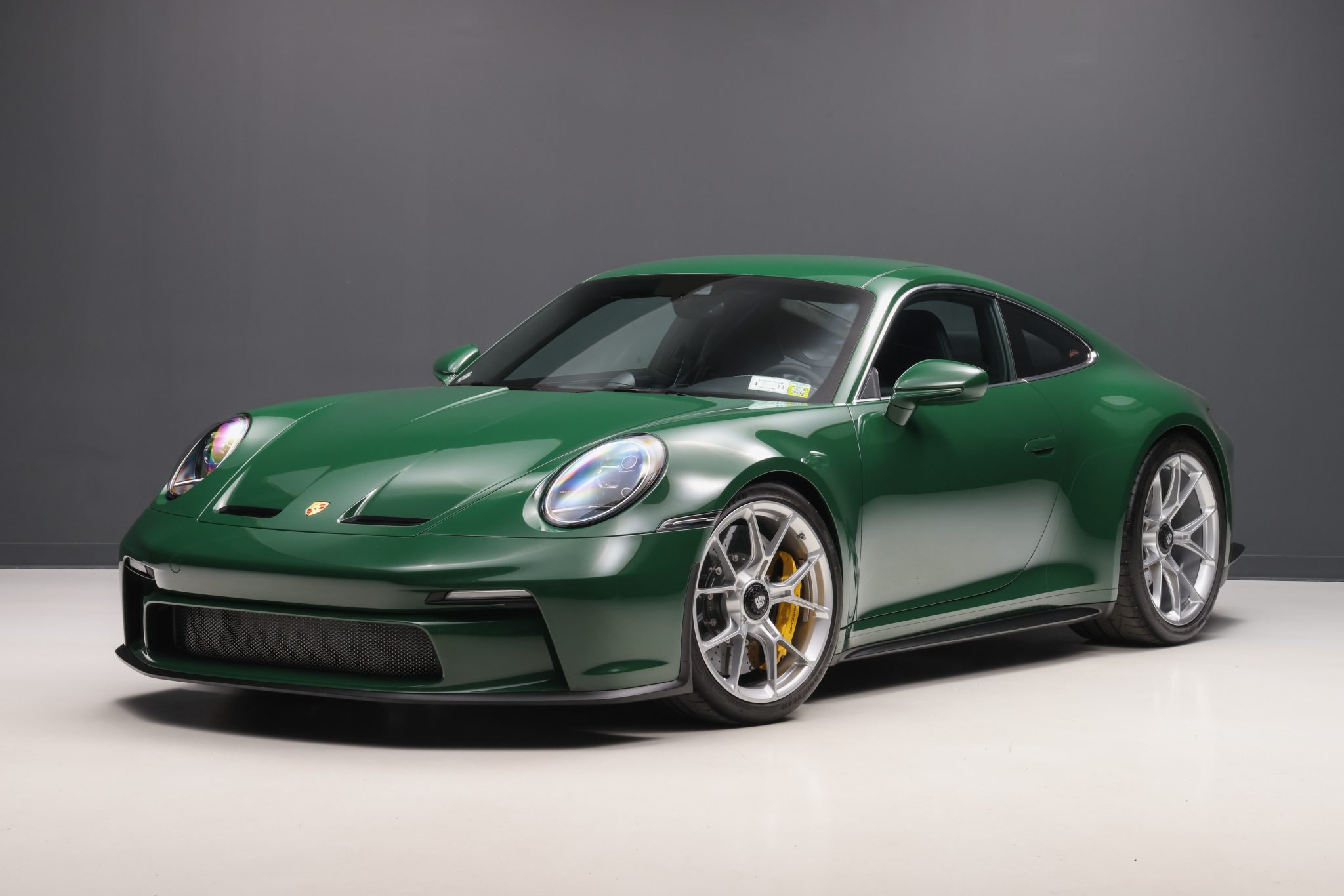 2022 Porsche 992 GT3 zu verkaufen – Irish Green 4,0-Liter-GT3 mit Sechsgang-Handschaltung