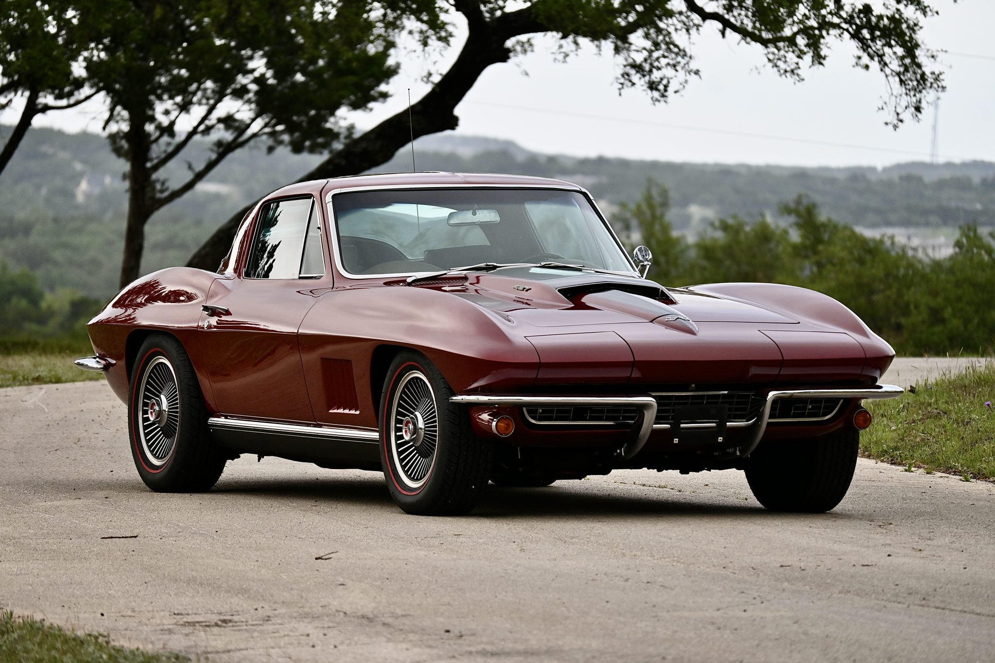 1967 Chevrolet Corvette C2 zu verkaufen – Maroon 427ci V8 Coupé mit Viergangautomatik