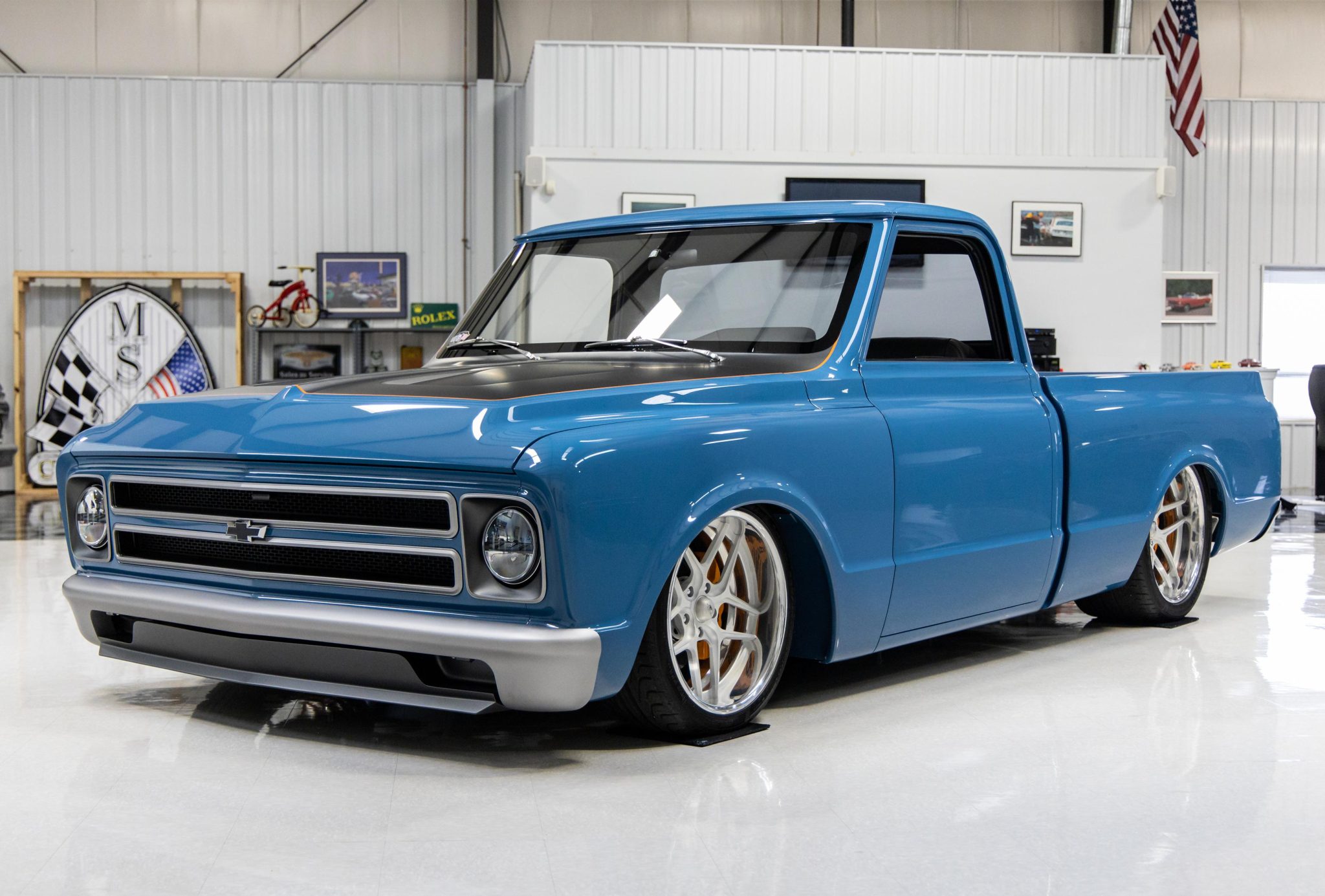 1968 Chevrolet C/K (1967-1972) à vendre – Pick-up restomod V8 LS3 compressé