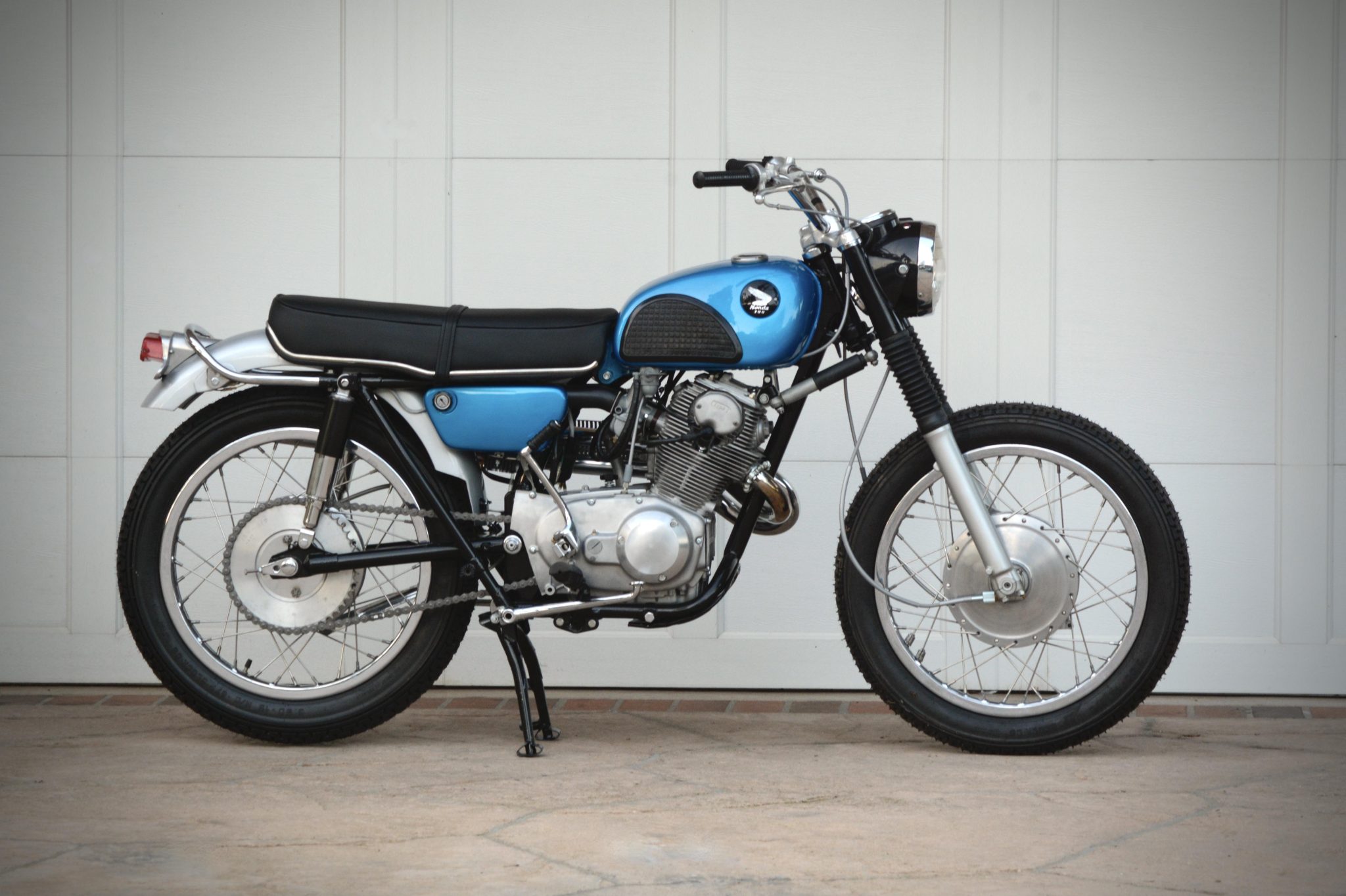 1968 Honda Dream, CB77 Super Hawk, & CL77 Scrambler for Sale – Blue 305cc Four-Speed Classic Motorcycle