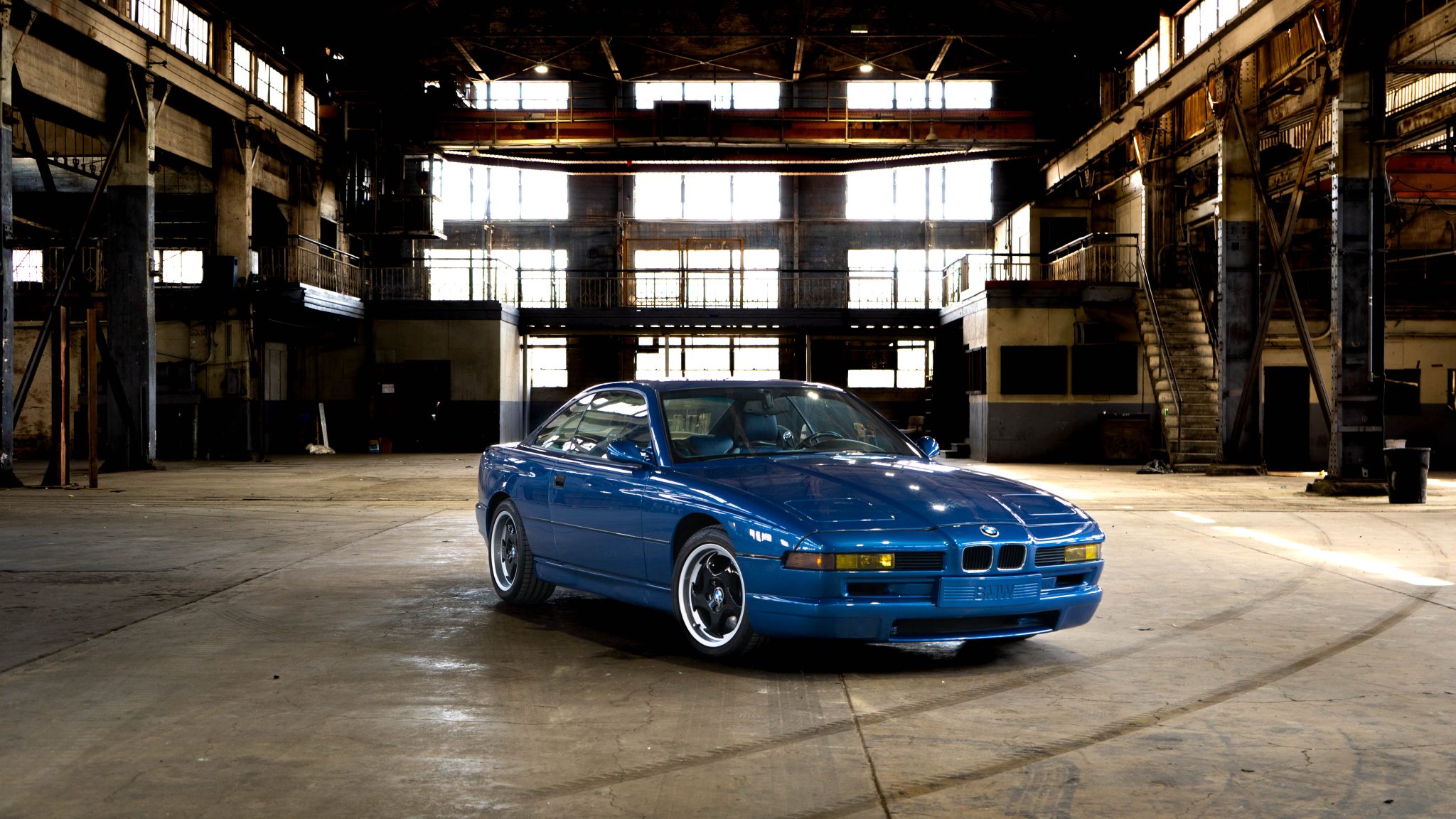 1994 BMW E31 8-Series for Sale – Blue V12 Six-Speed Grand Tourer
