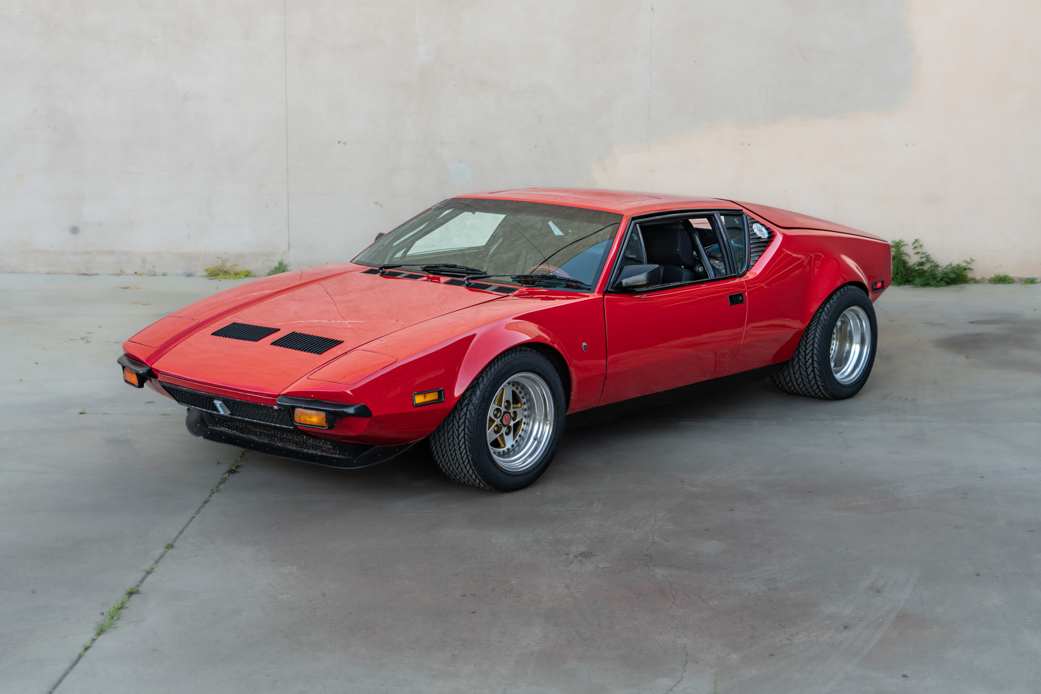 1972 DeTomaso Pantera à vendre – Coupé V8 Cleveland 393ci à boîte ZF cinq rapports